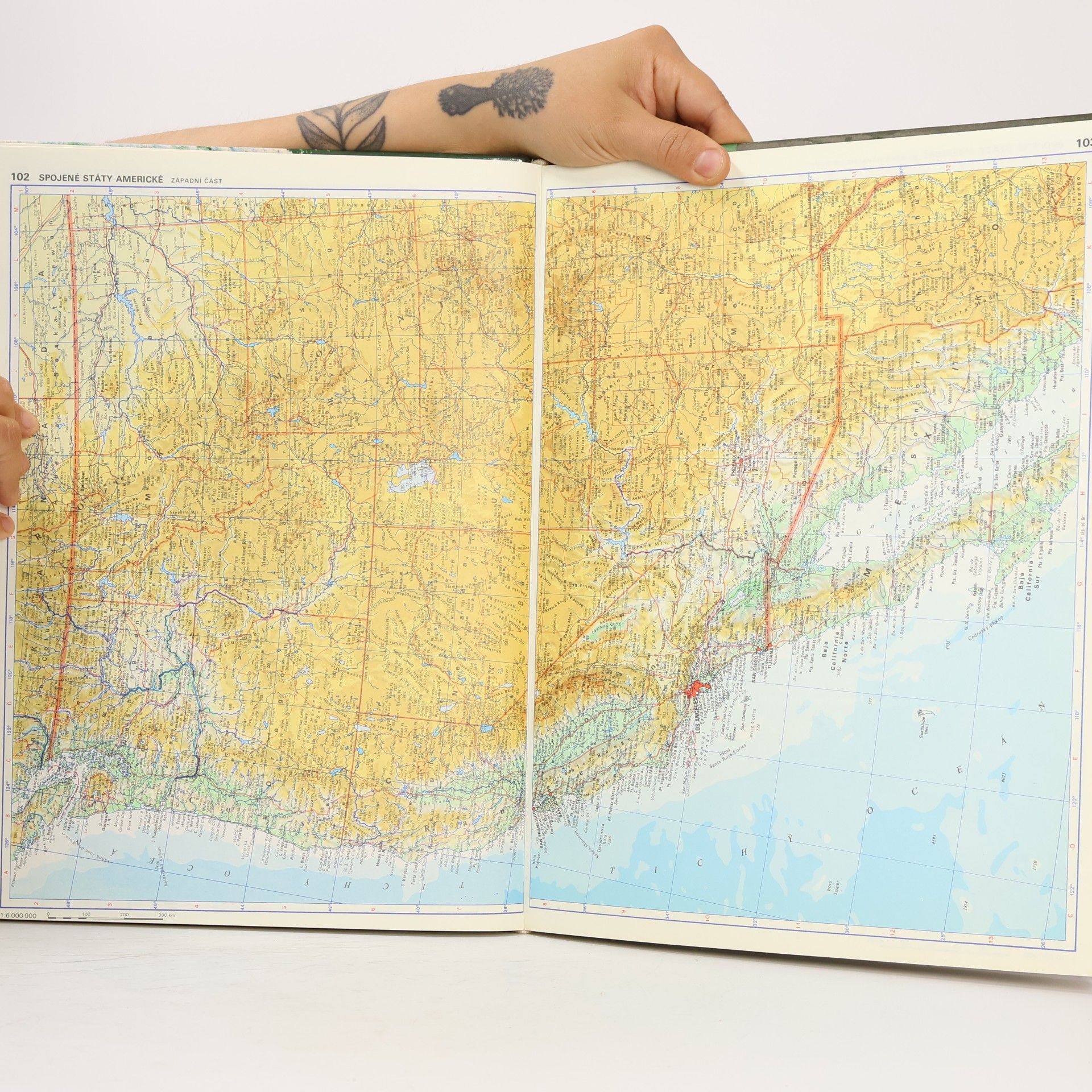 Aleš Hašek Velký atlas světa