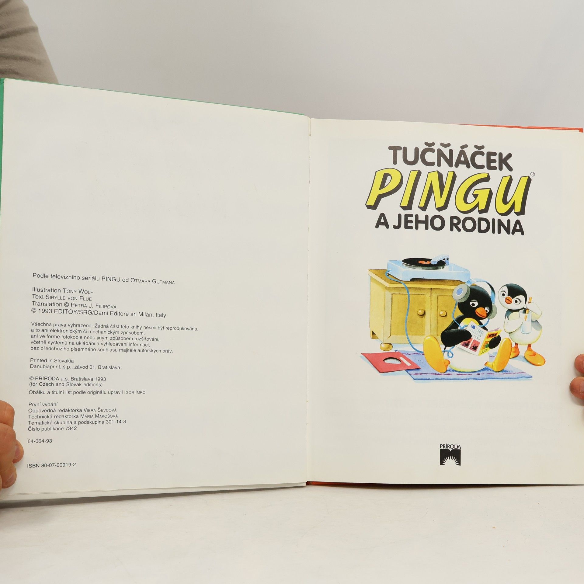 Sibylle Heer von Flüe Tučňáček Pingu a jeho rodina