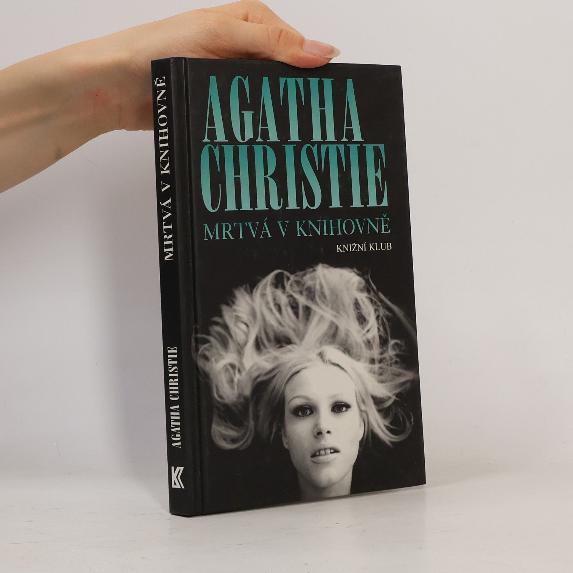 Agatha Christie Mrtvá v knihovně