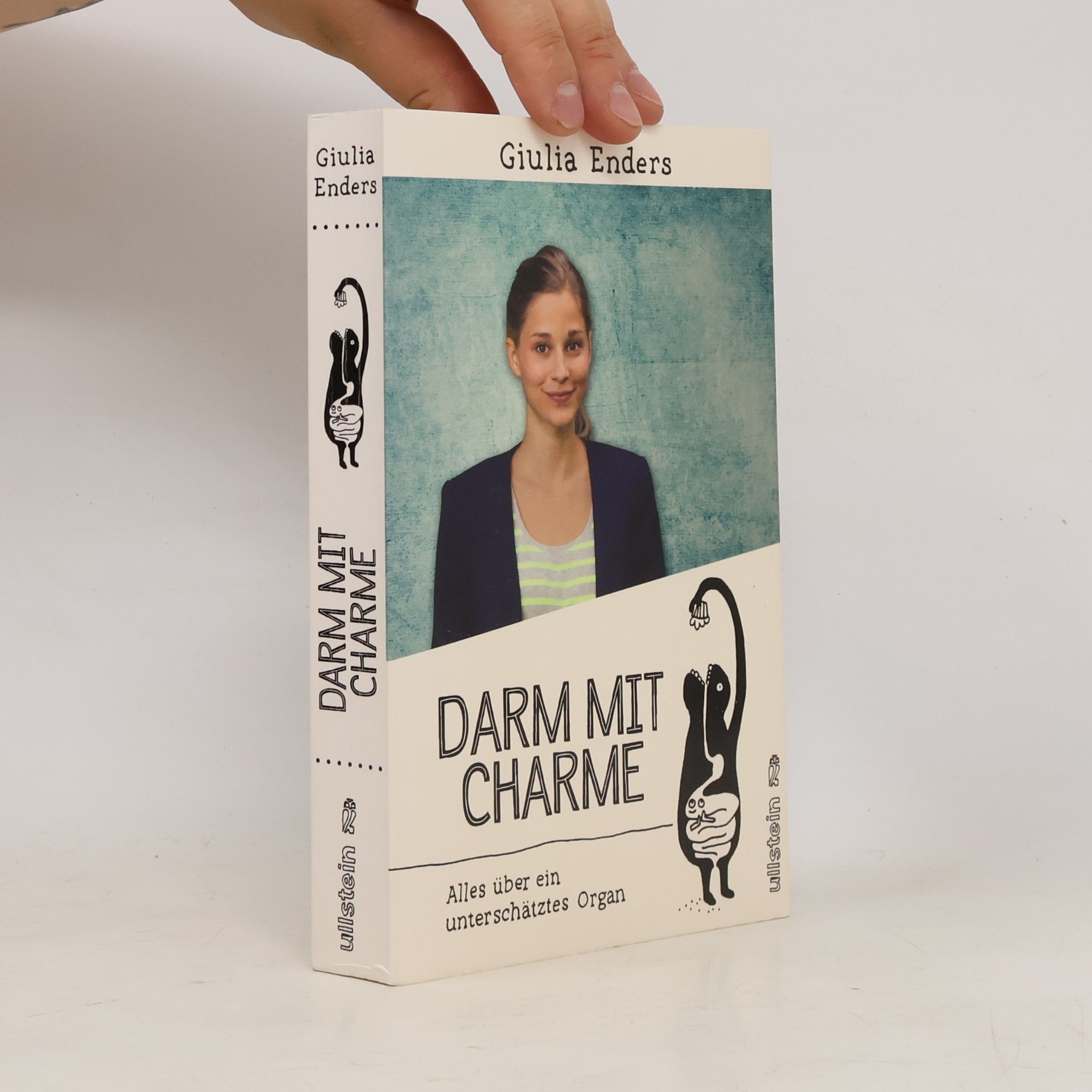 Giulia Ender Darm mit Charme