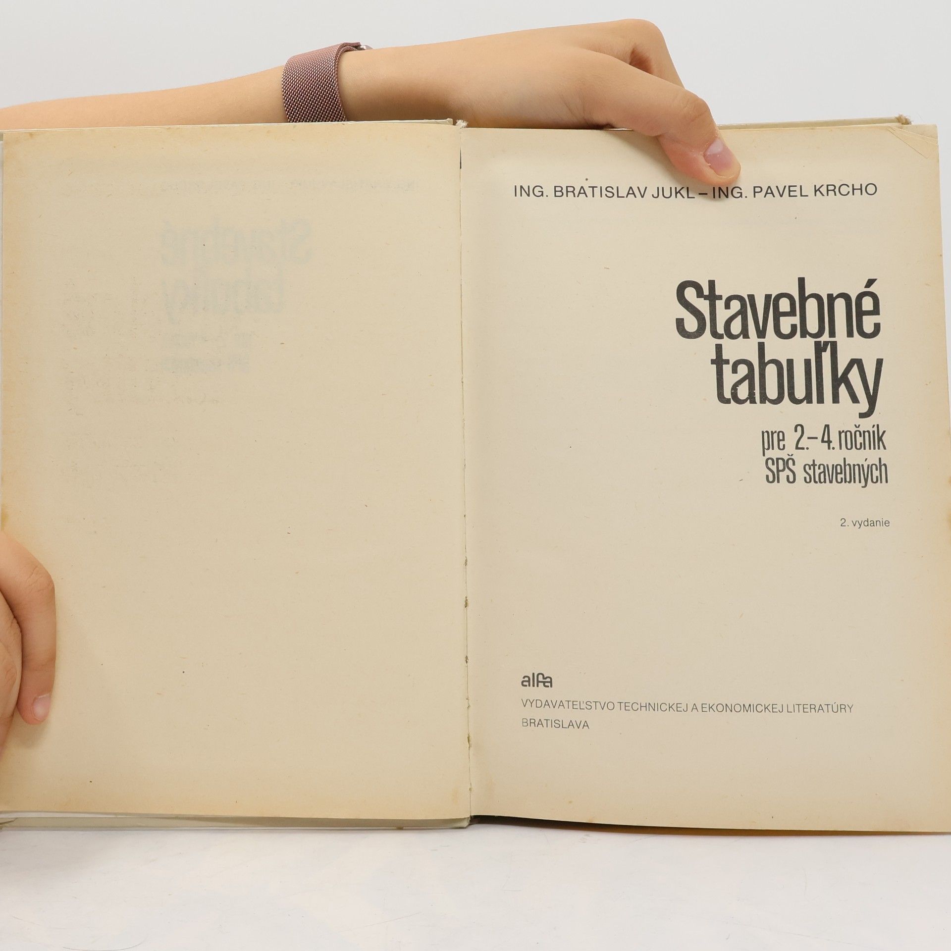 Bratislav Jukl Stavebné tabulky pre 2.-4. ročník SPŠ stavebných