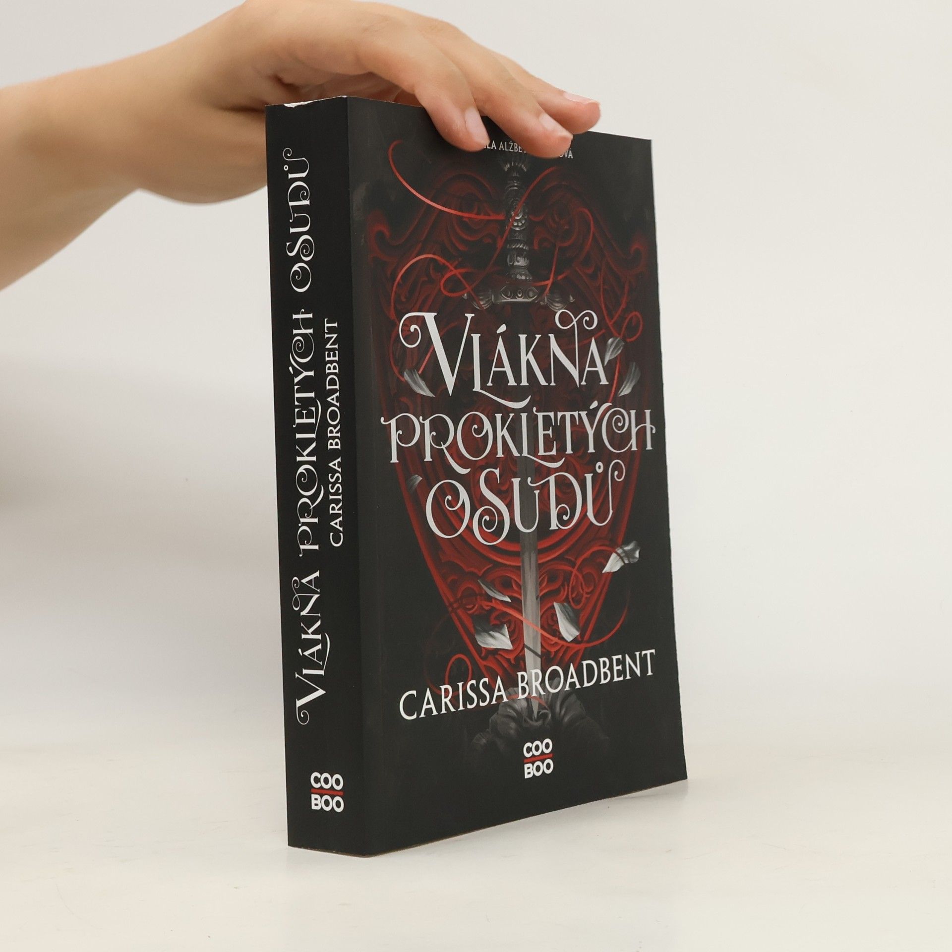 Carissa Broadbent Vlákna prokletých osudů