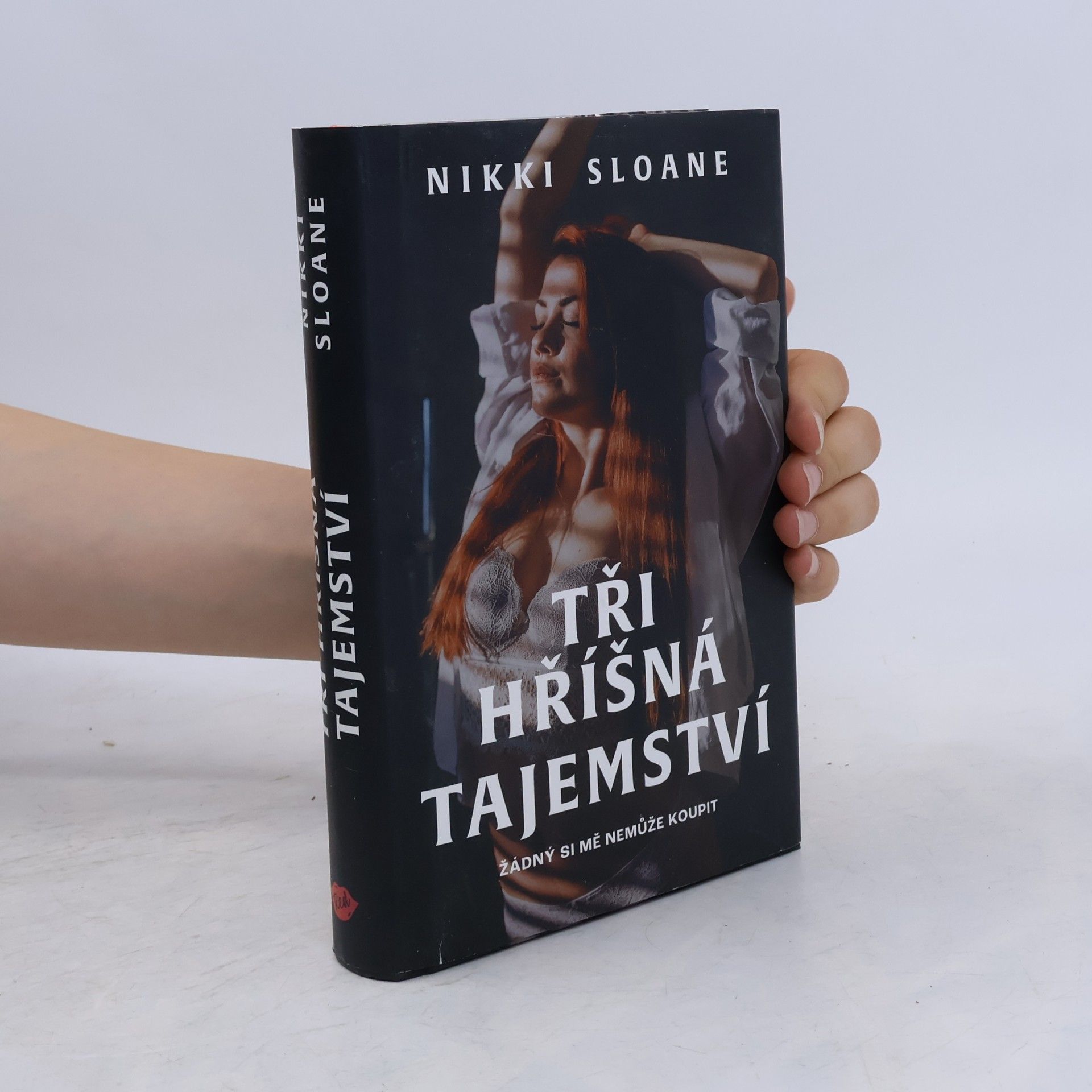 Nikki Sloane Tři hříšná tajemství