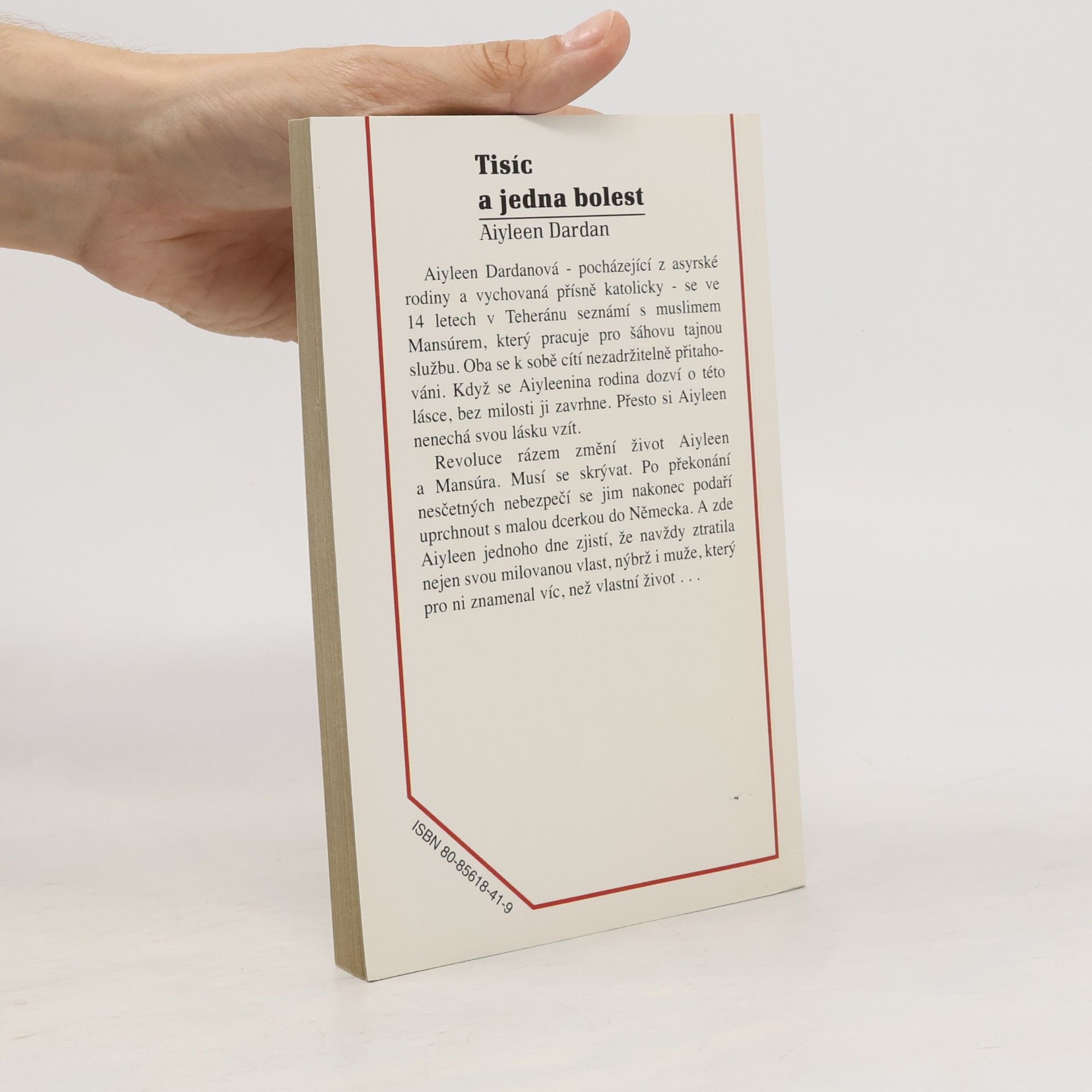 Aiyleen Dardan Tisíc a jedna bolest