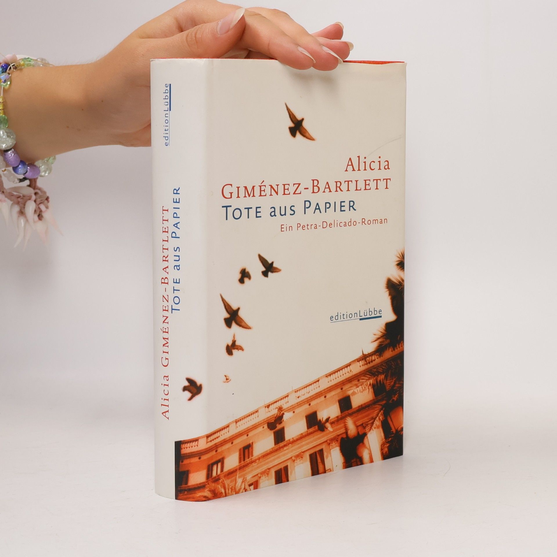 Alicia Giménez-Bartlett Tote aus Papier