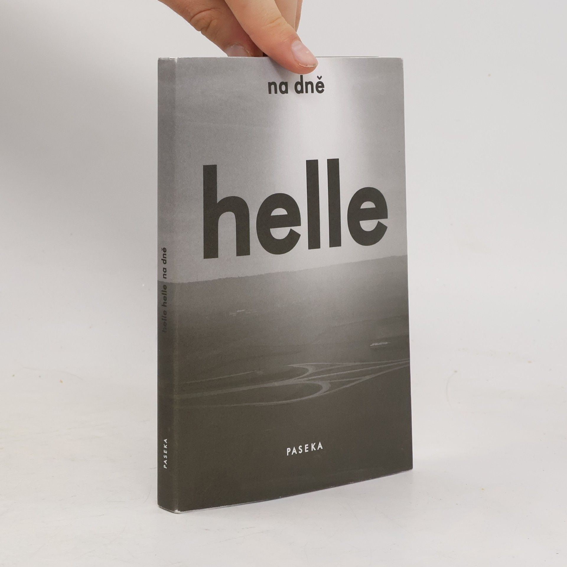 Helle Helle Na dně