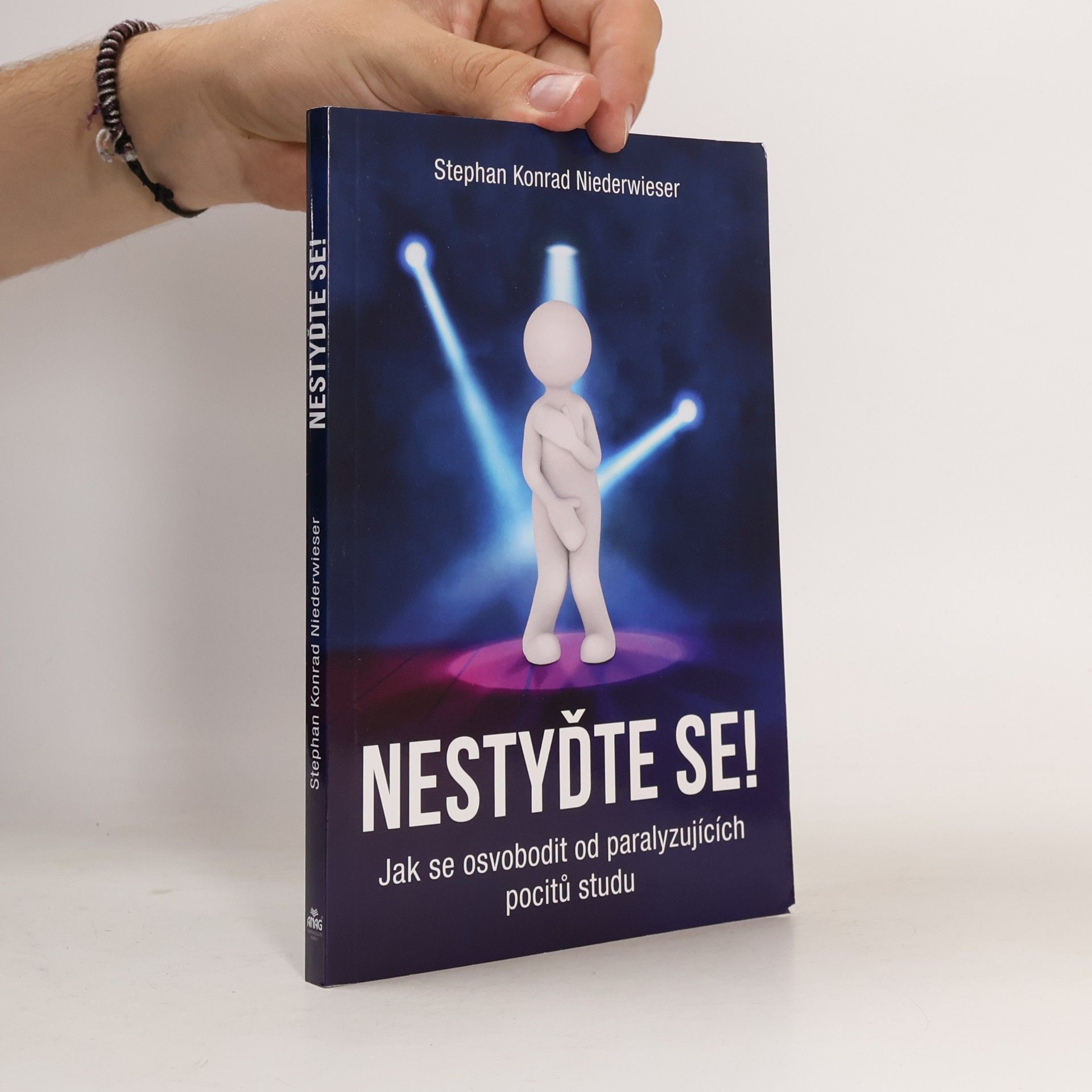 Nestyďte se!