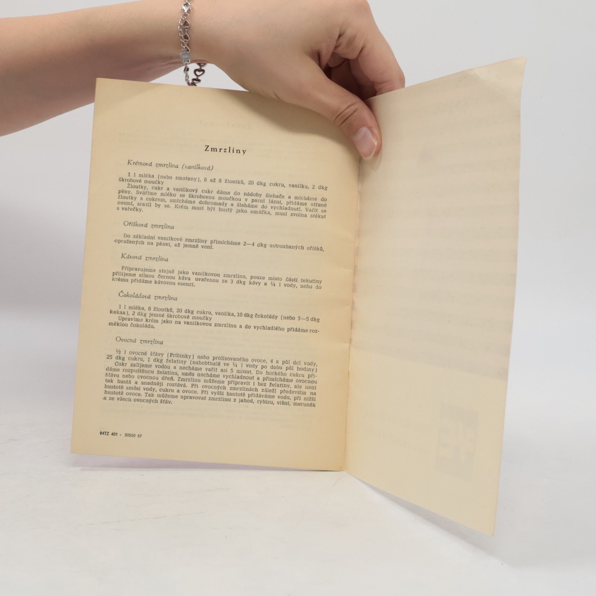 Autores varios Receptář kuchyňských robotů