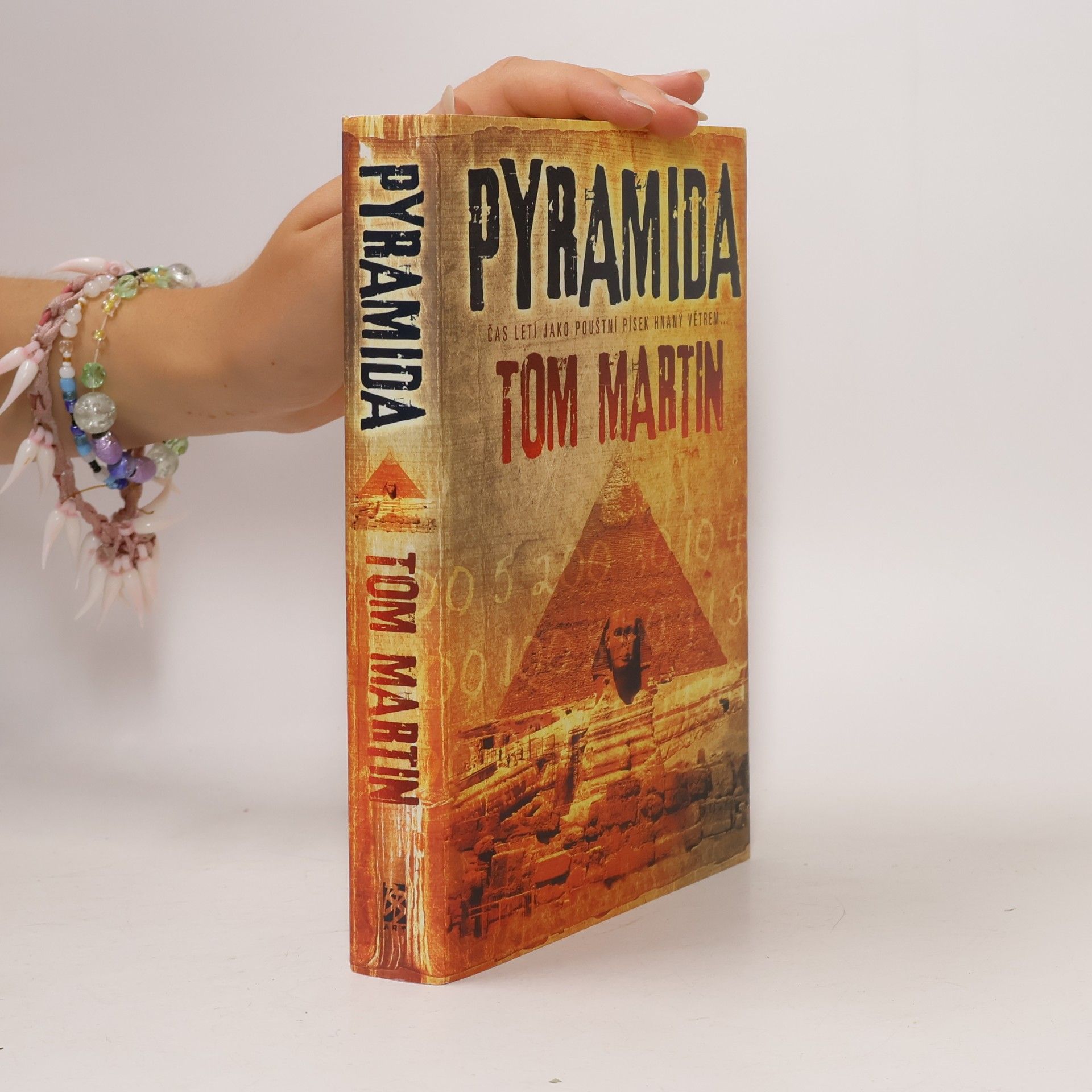 Tom Martin Pyramida