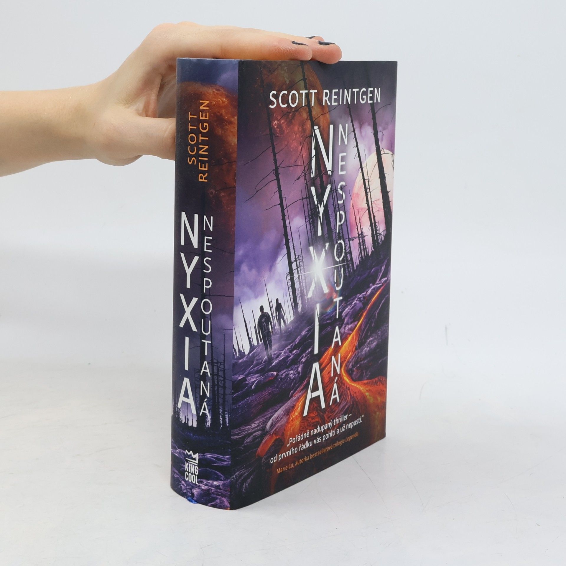Scott Reintgen Nyxia nespoutaná