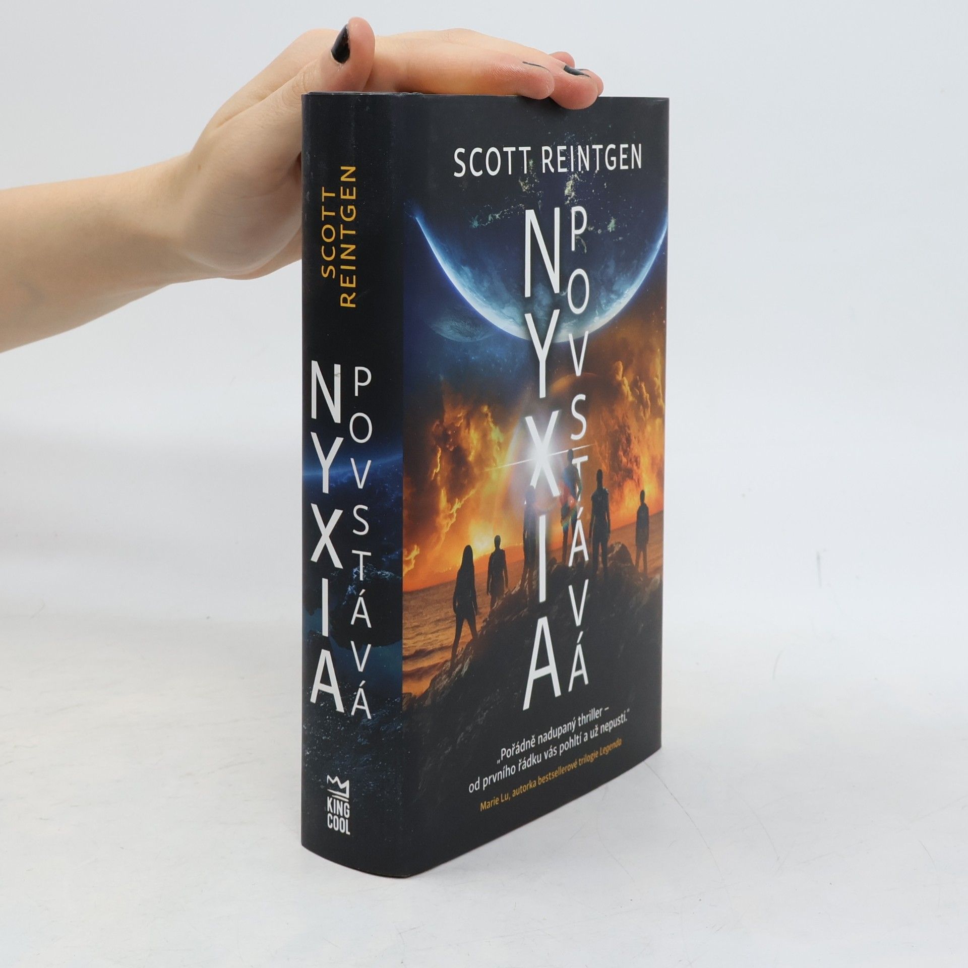 Scott Reintgen Nyxia povstává