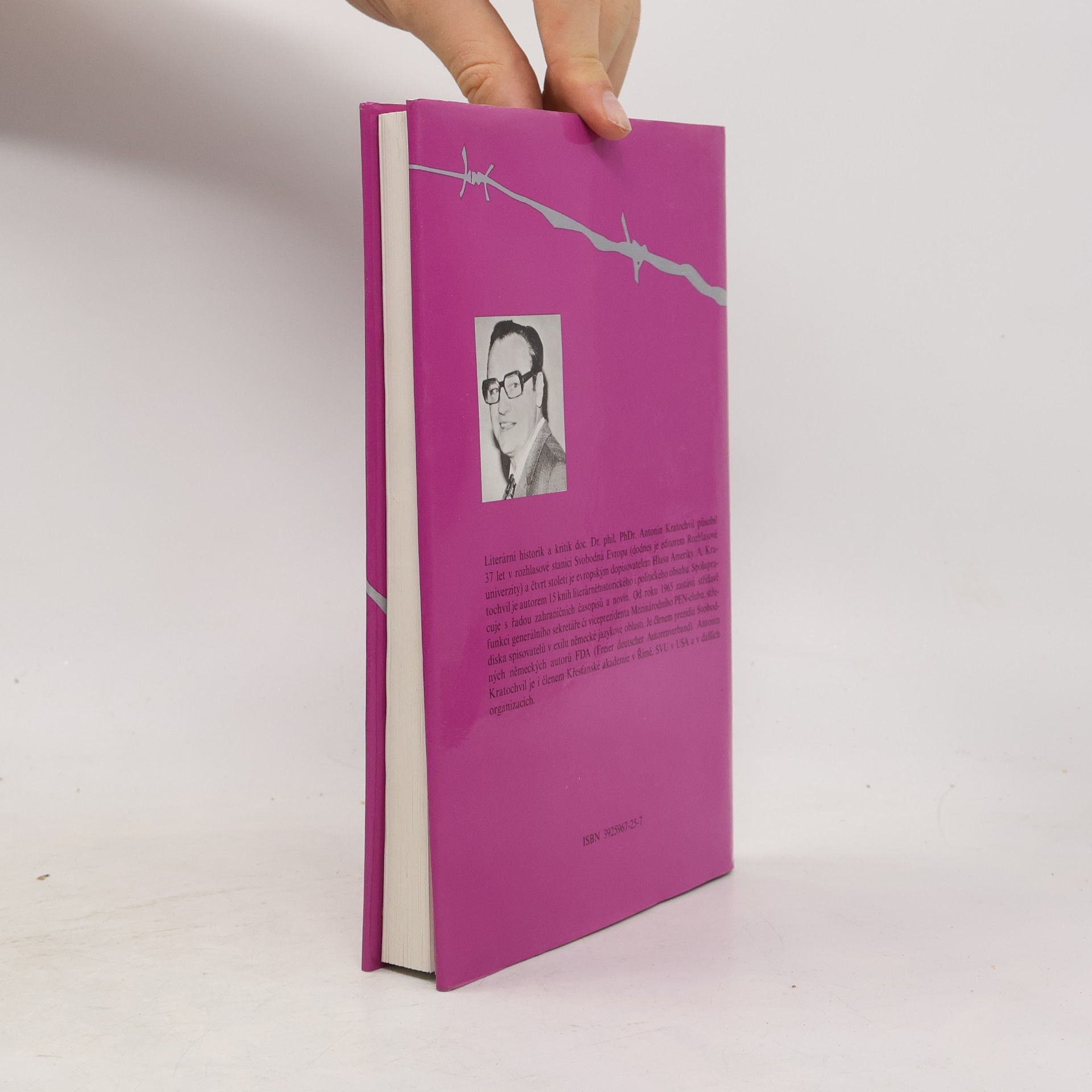 Antonín Kratochvil ...za ostnatými dráty a minovými poli... : Vzpomínky a svědectví : Vývojové tendence v české exilové literatuře v letech 1948-1968. 1. díl