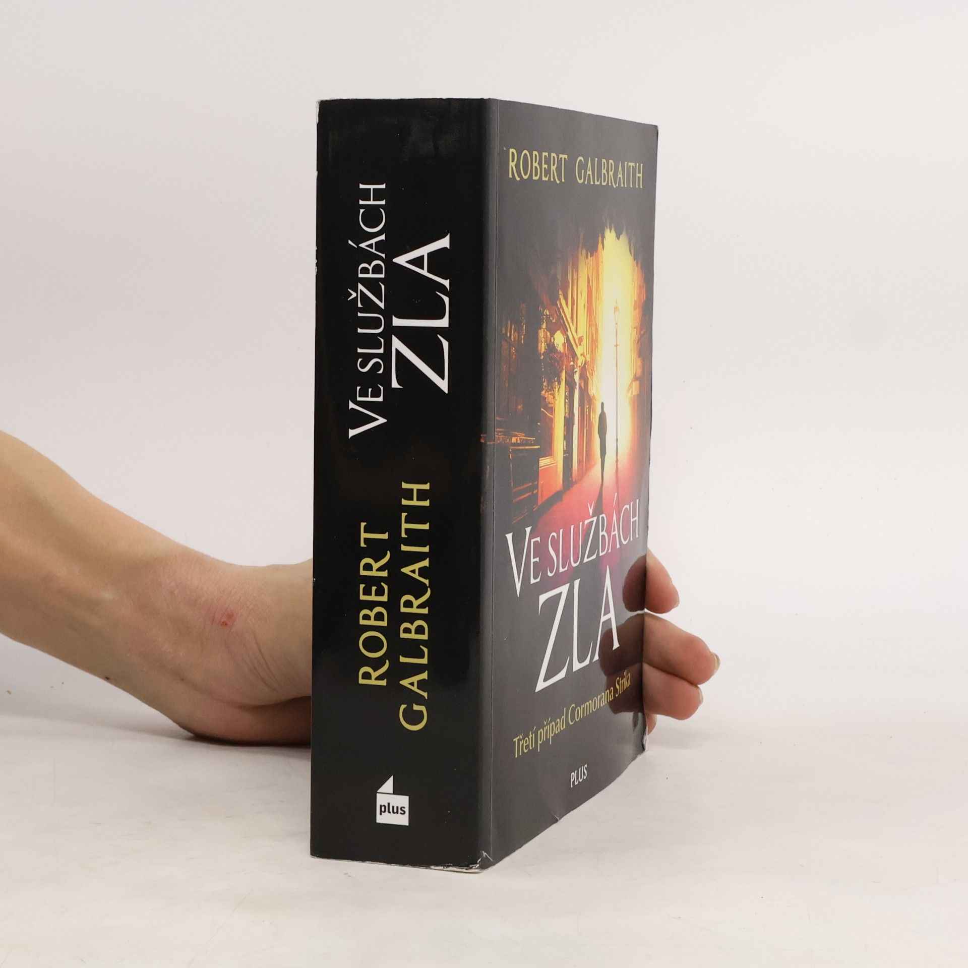 J. K. Rowling Ve službách zla