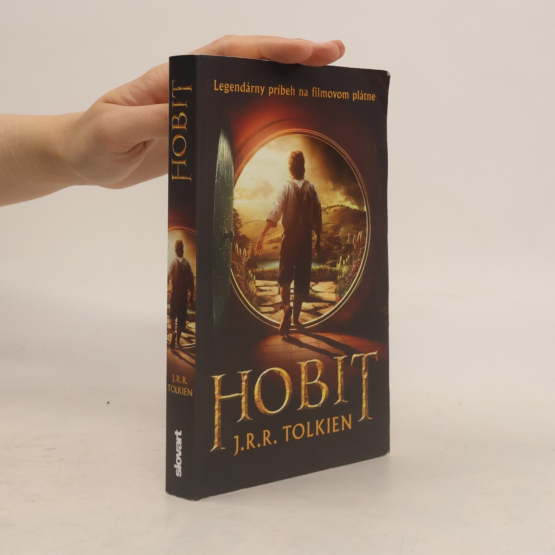 J. R. R. Tolkien Hobit (alebo Cesta tam a späť)