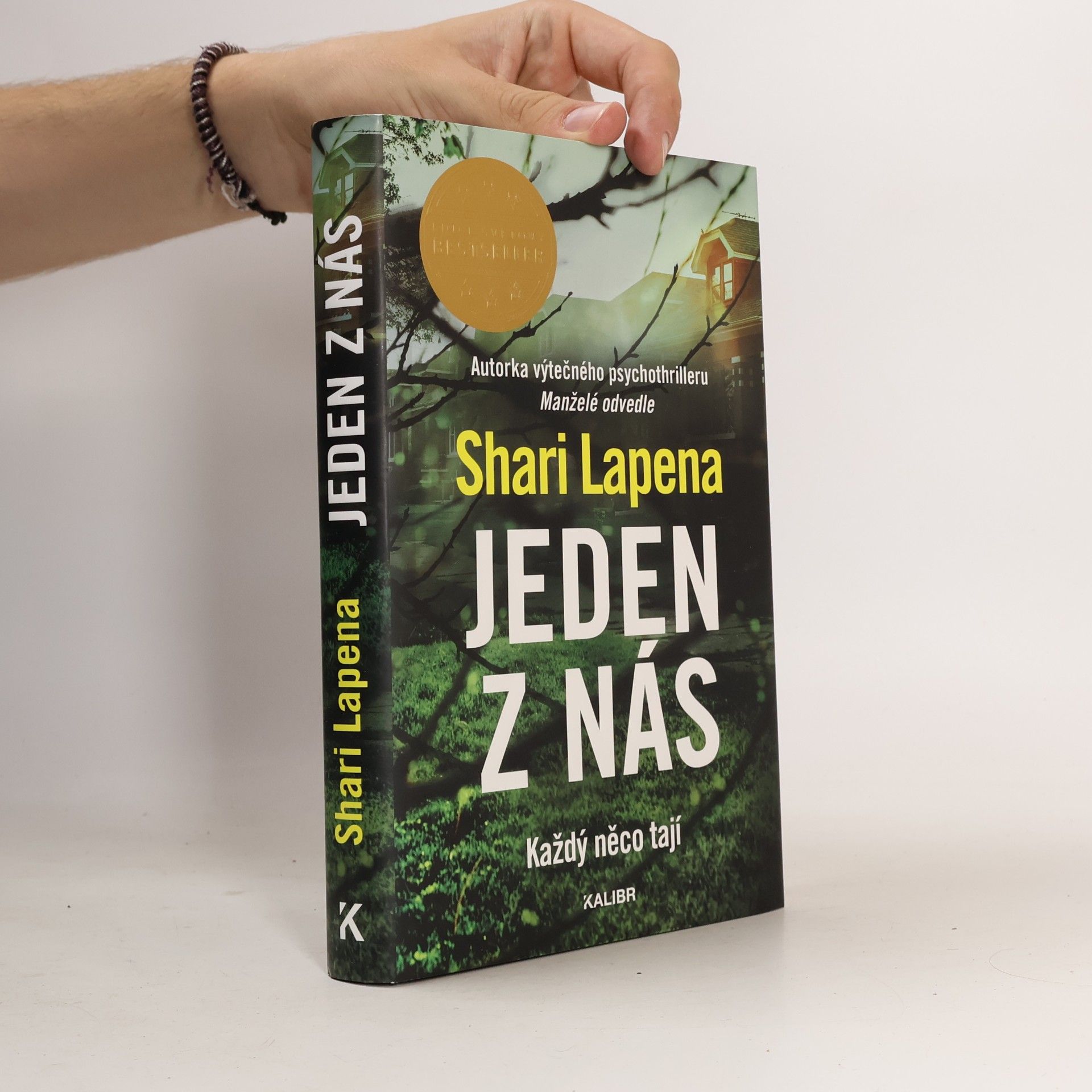 Shari Lapena Jeden z nás