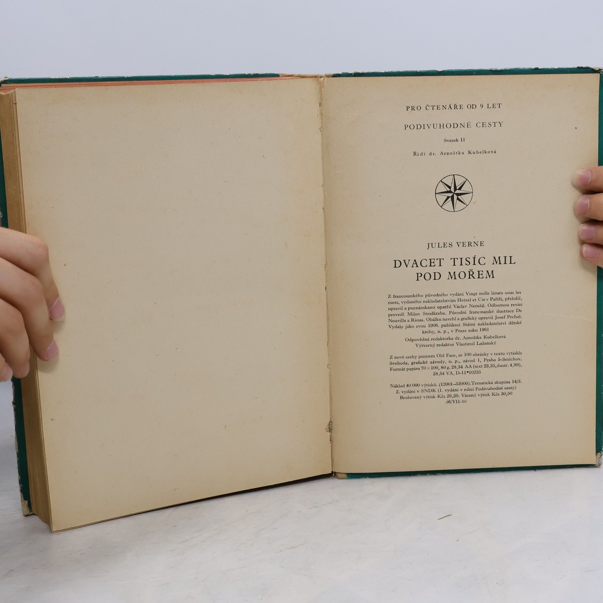 Jules Verne Dvacet tisíc mil pod mořem