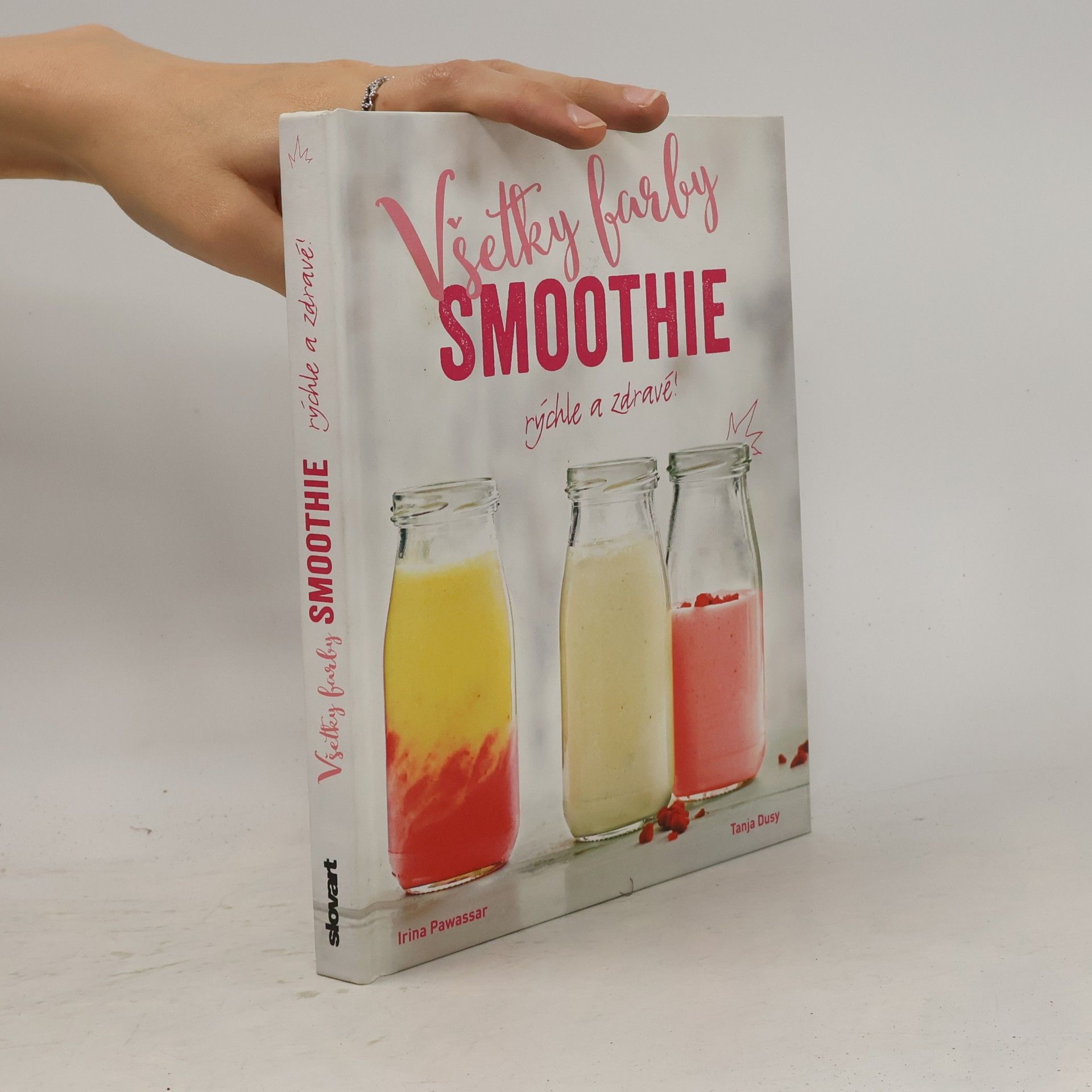 Irina Pawassar Všetky farby smoothie