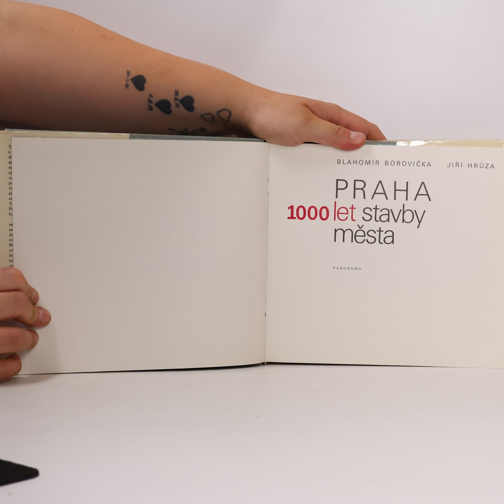 Jiří Hrůza Praha. 1000 let stavby města