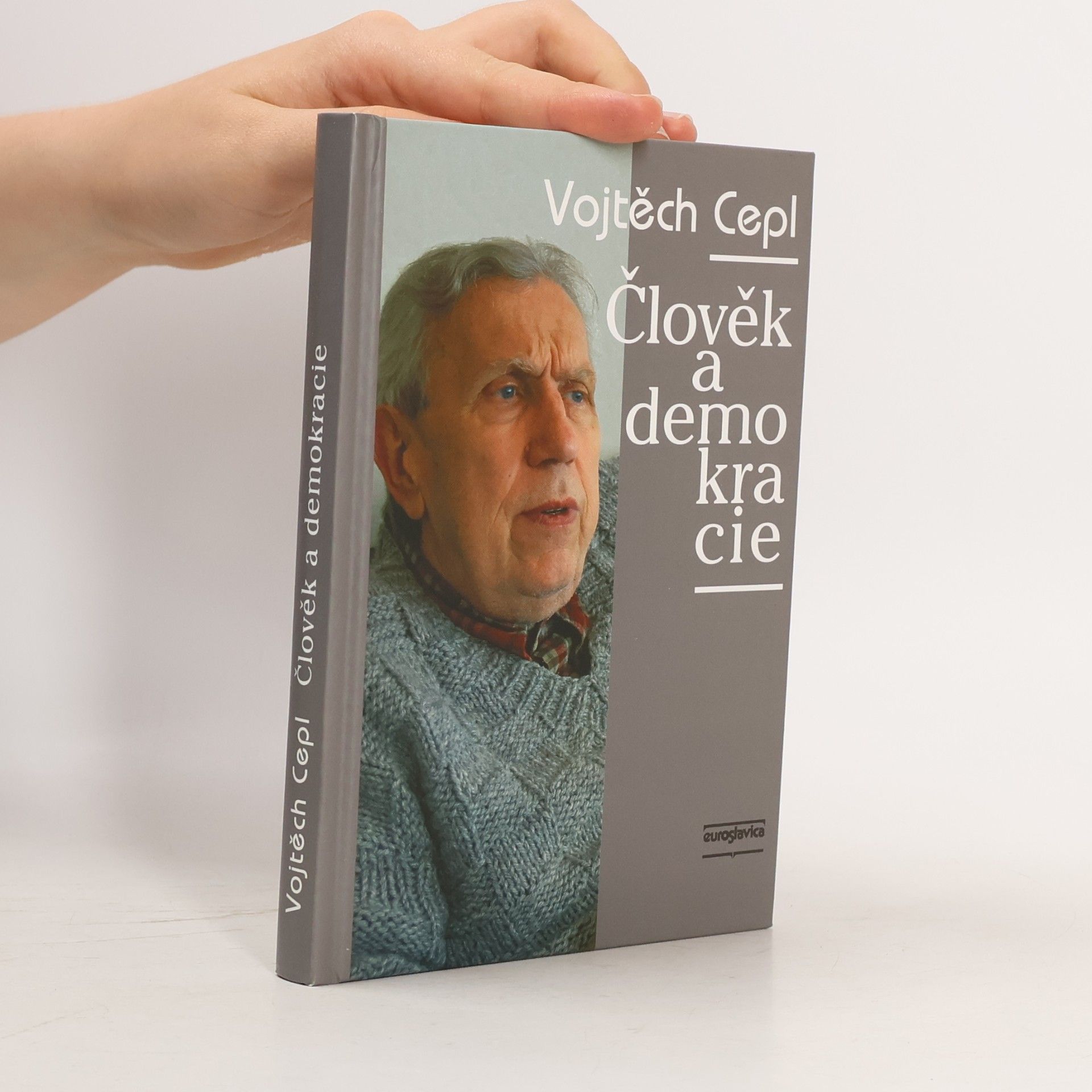 Vladimír Kříž Člověk a demokracie. Výběr z rozhlasových diskusí na ČRo 6