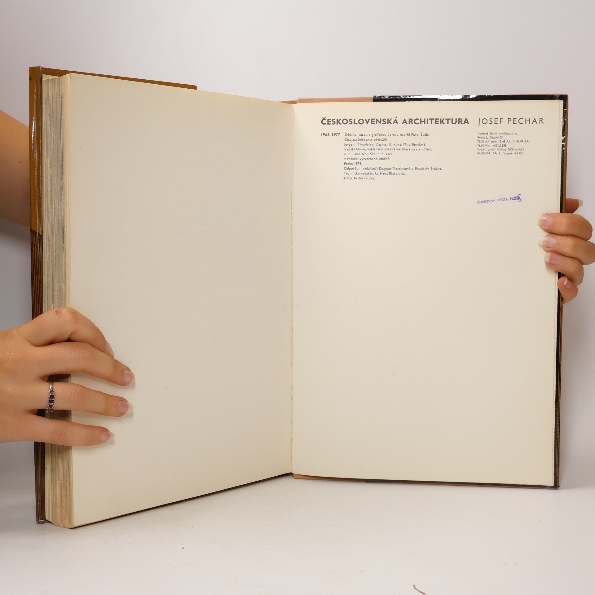 Josef Pechar Československá architektura. 1945-1977