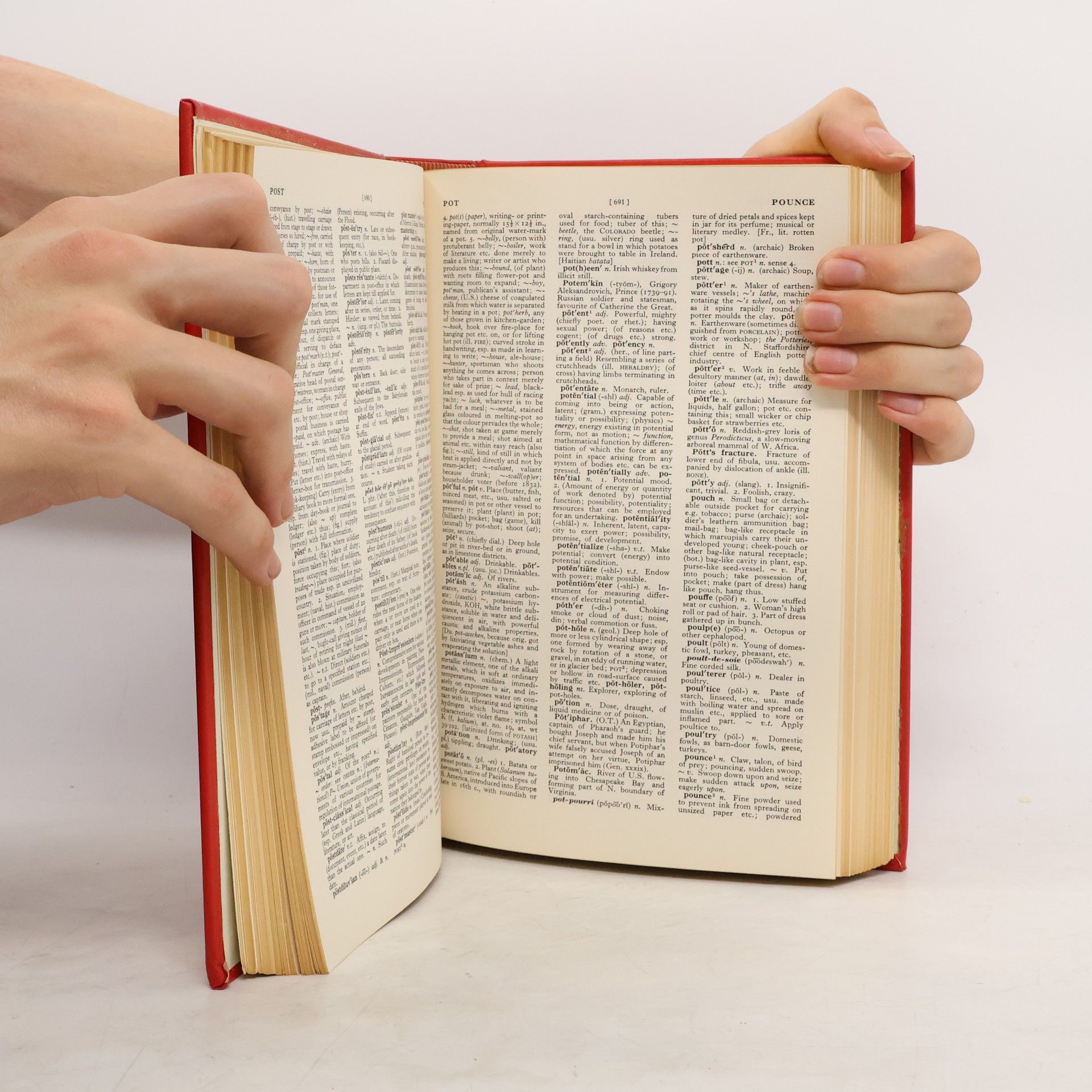 Collectif d'auteurs The Reader´s Digest Great Encyklopaedic Dictionary 2. M-Z