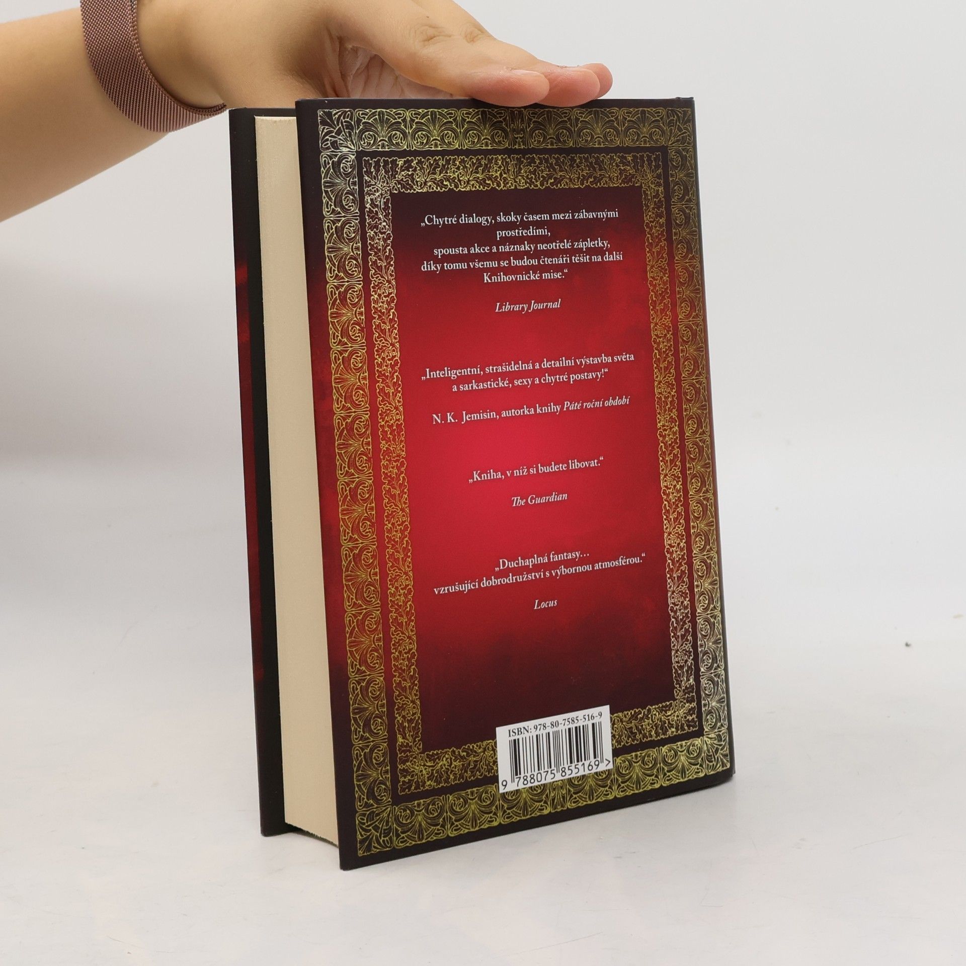 Genevieve Cogman Neviditelná knihovna. Kniha čtvrtá. Ztracená zápletka