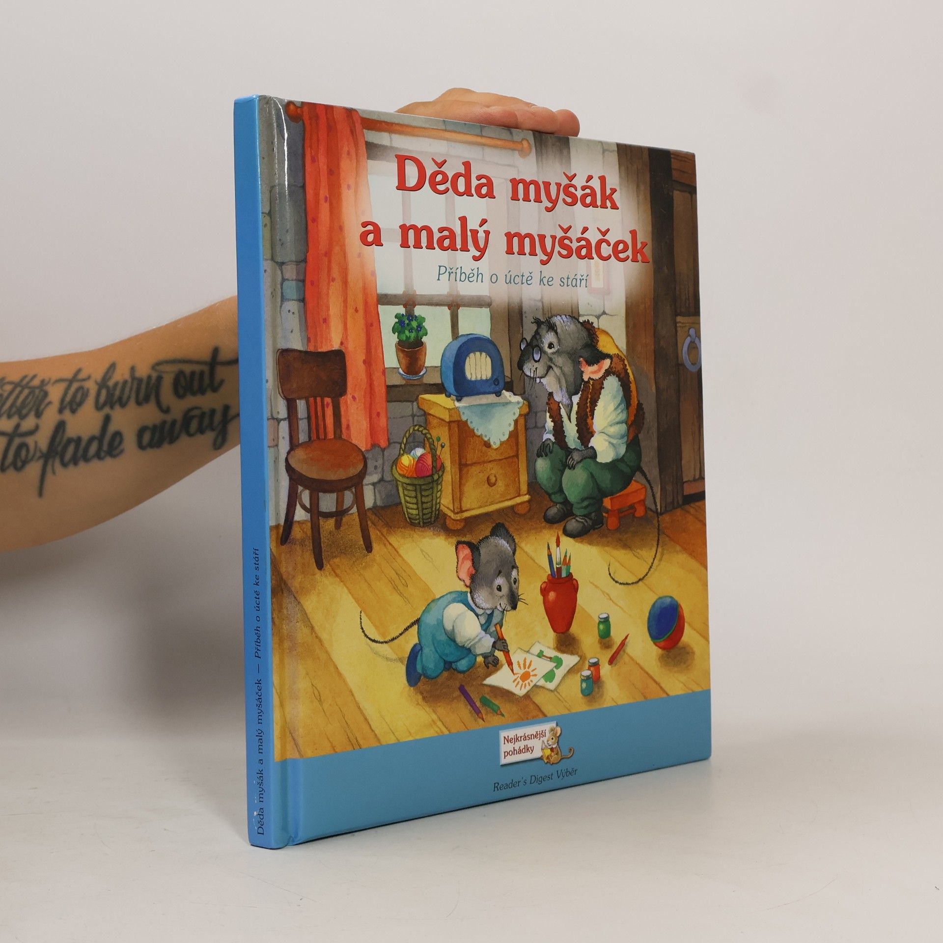 Olga Ionaytis Děda myšák a malý myšáček: Příběh o úctě ke stáří