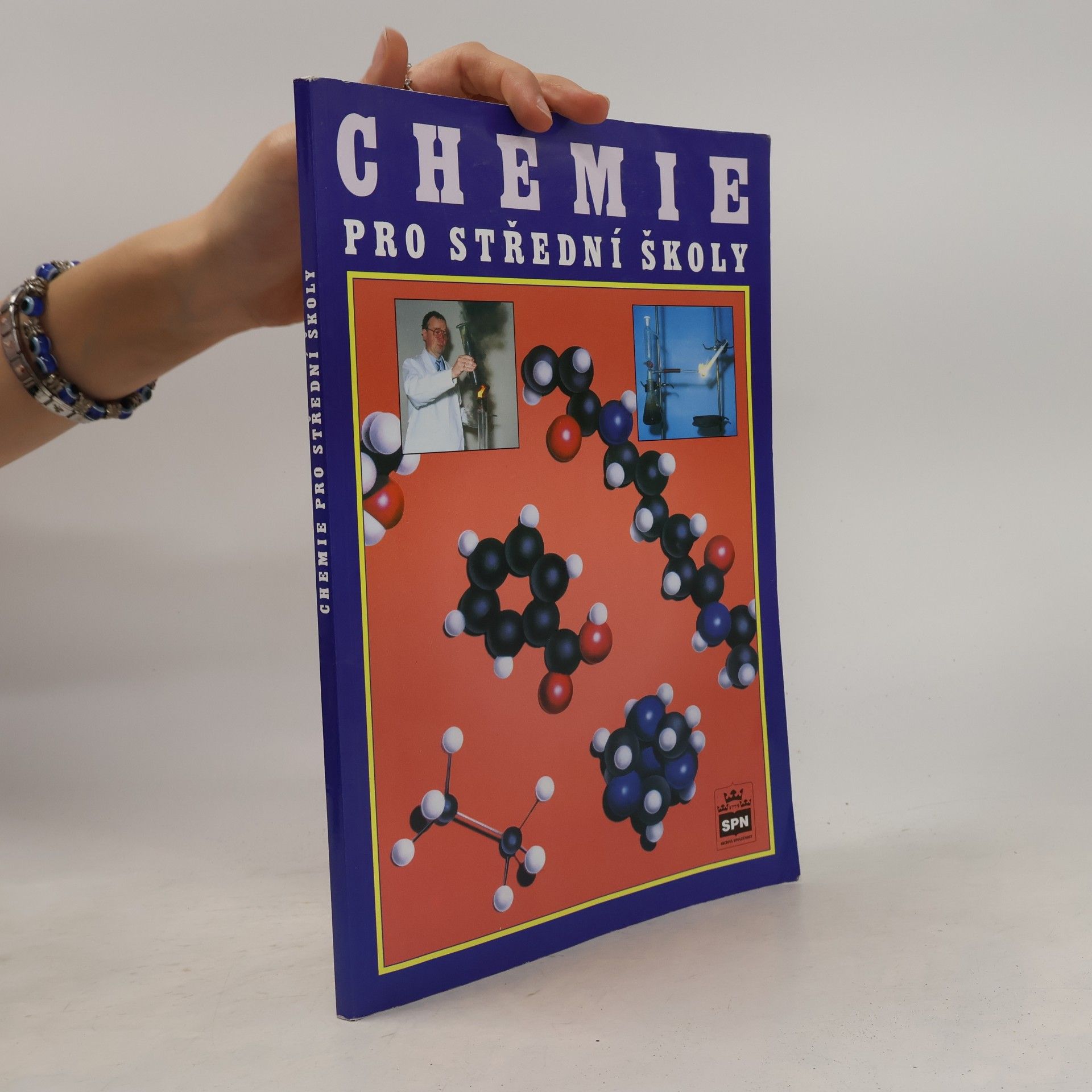 Autorenkollektiv Chemie pro střední školy