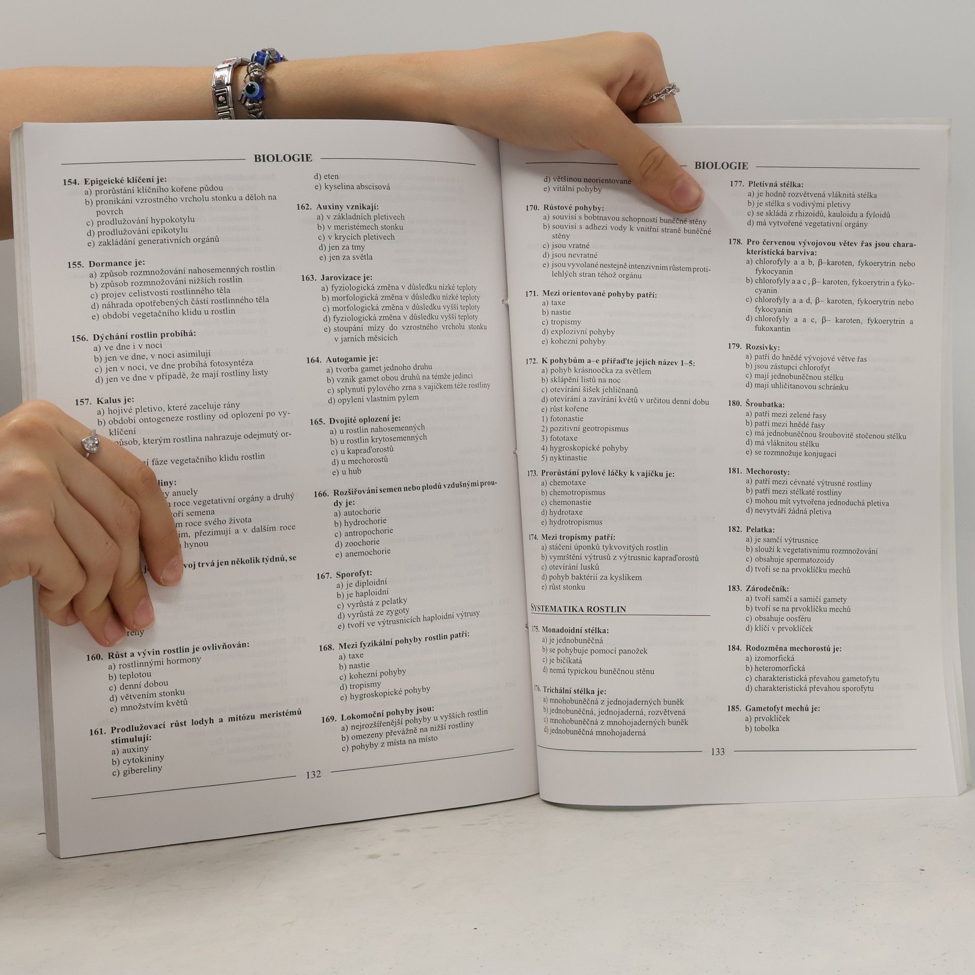 Autorenkollektiv Testy z přírodních věd v kostce