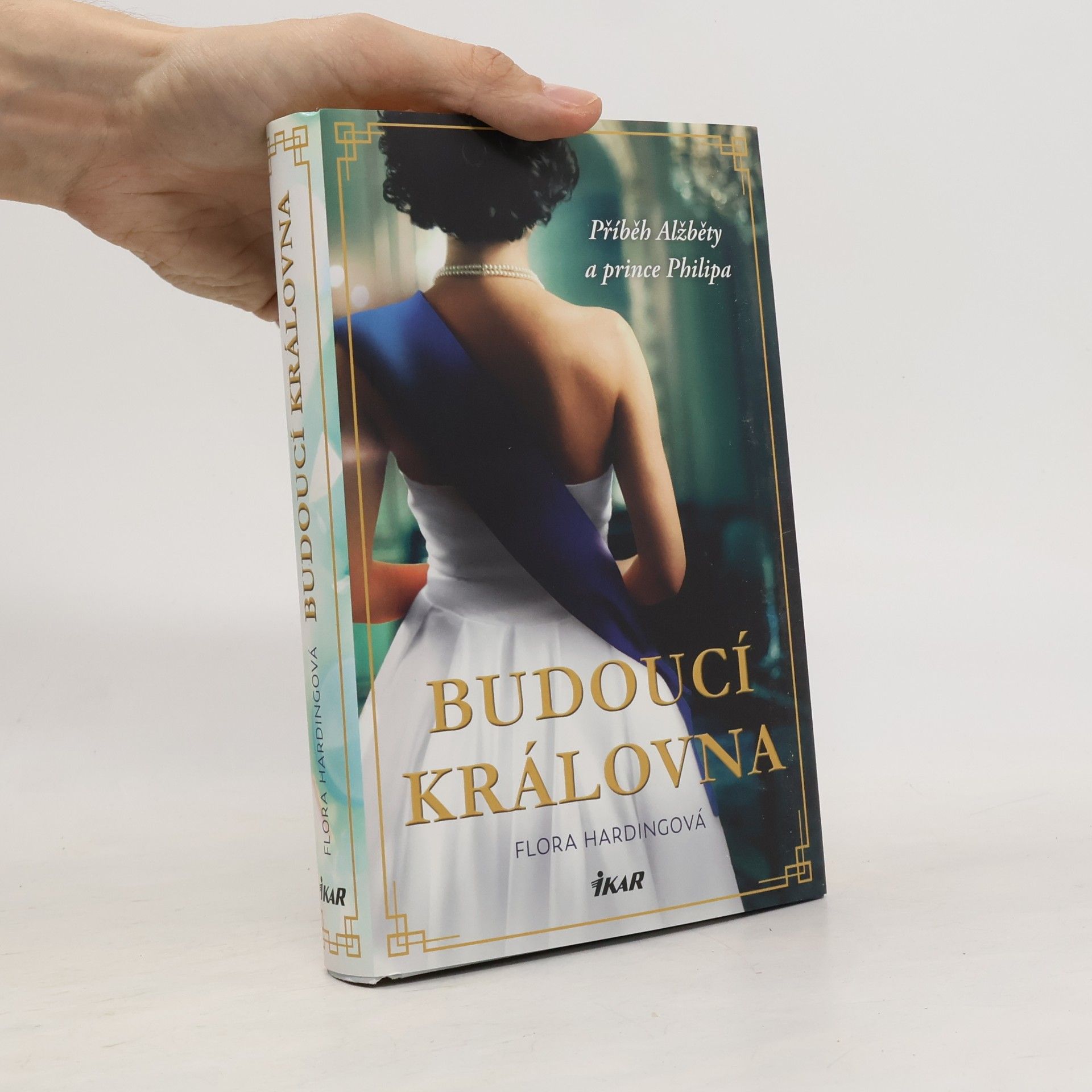 Flora Harding Budoucí královna