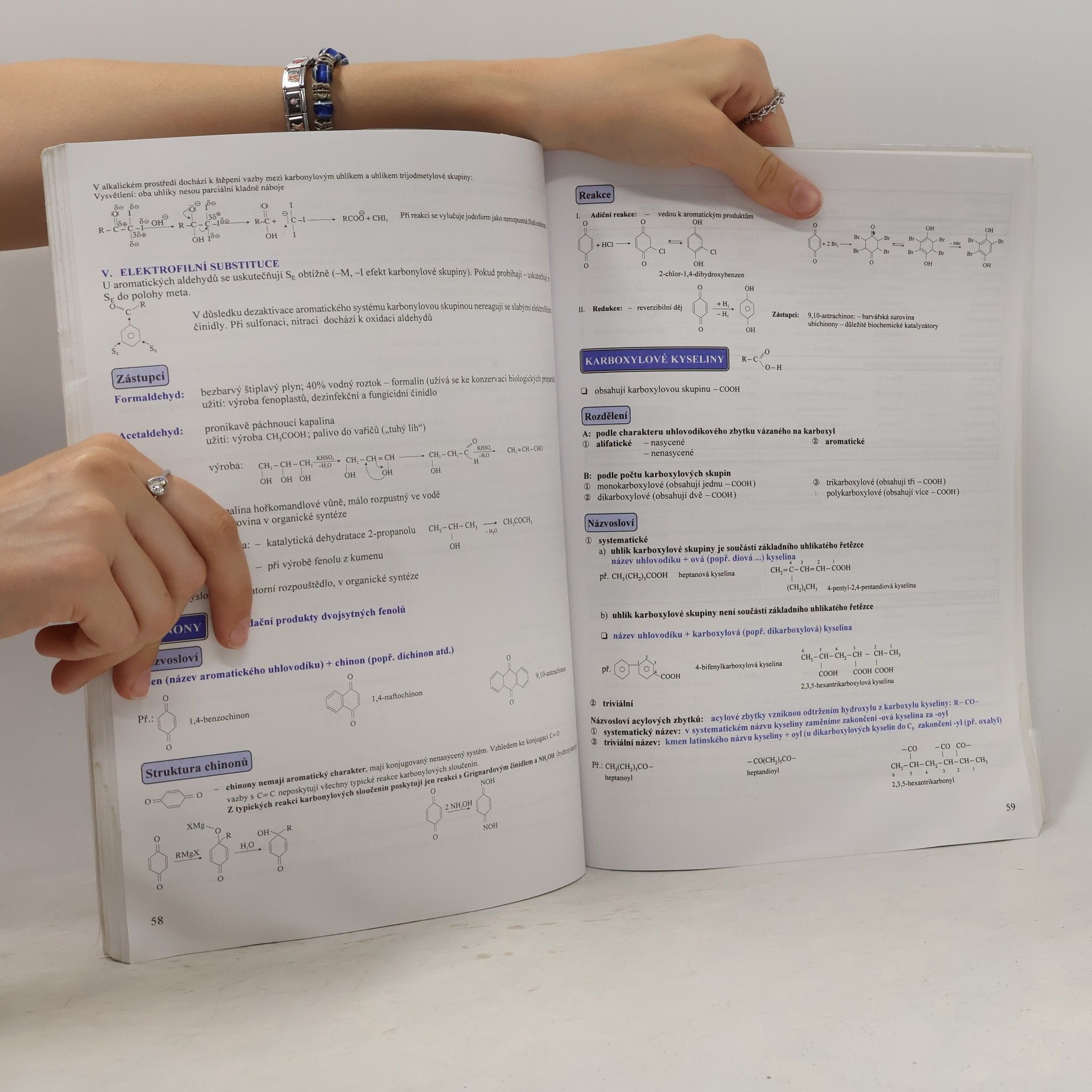 Bohumír Kotlík Chemie v kostce II : organická chemie a biochemie