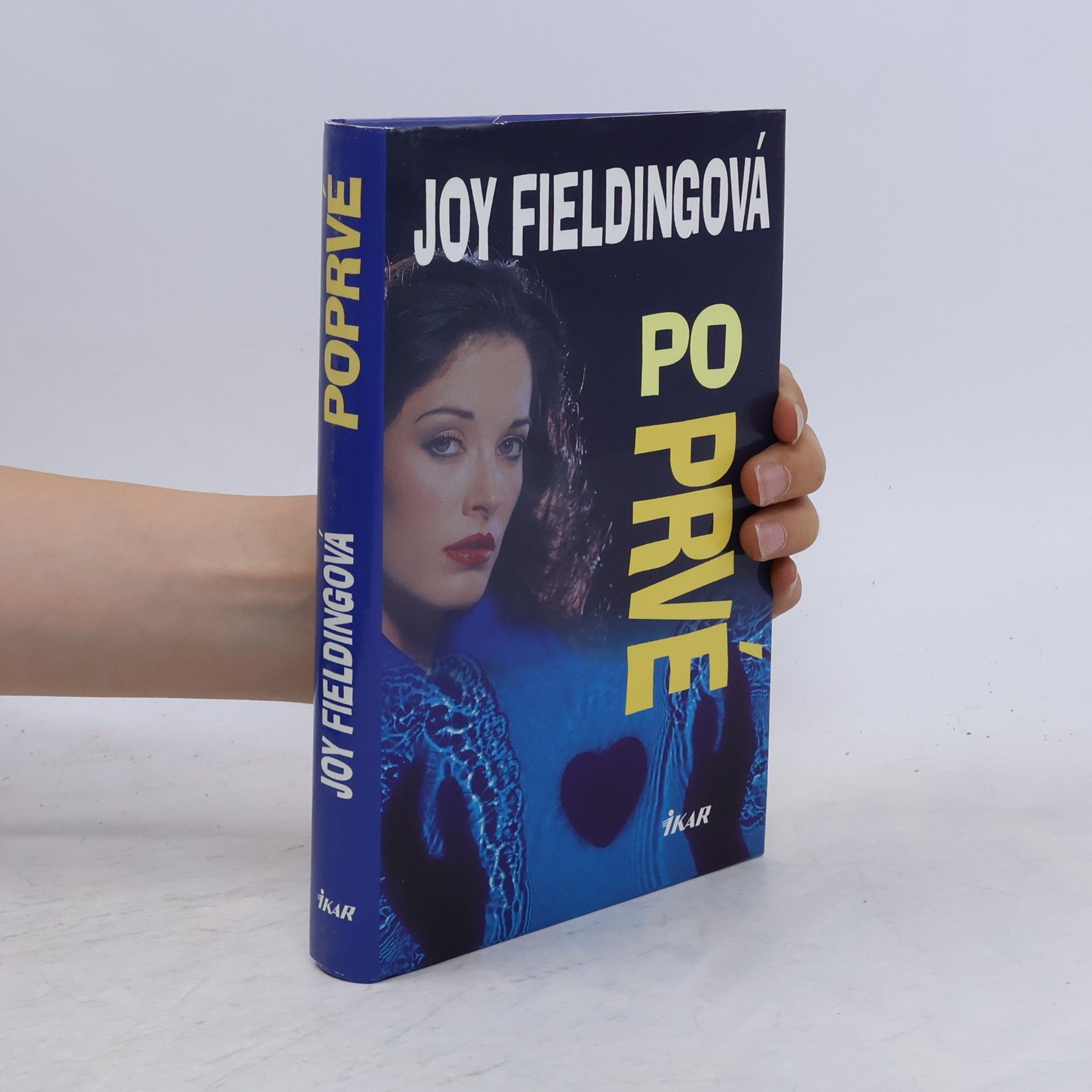 Joy Fielding Poprvé