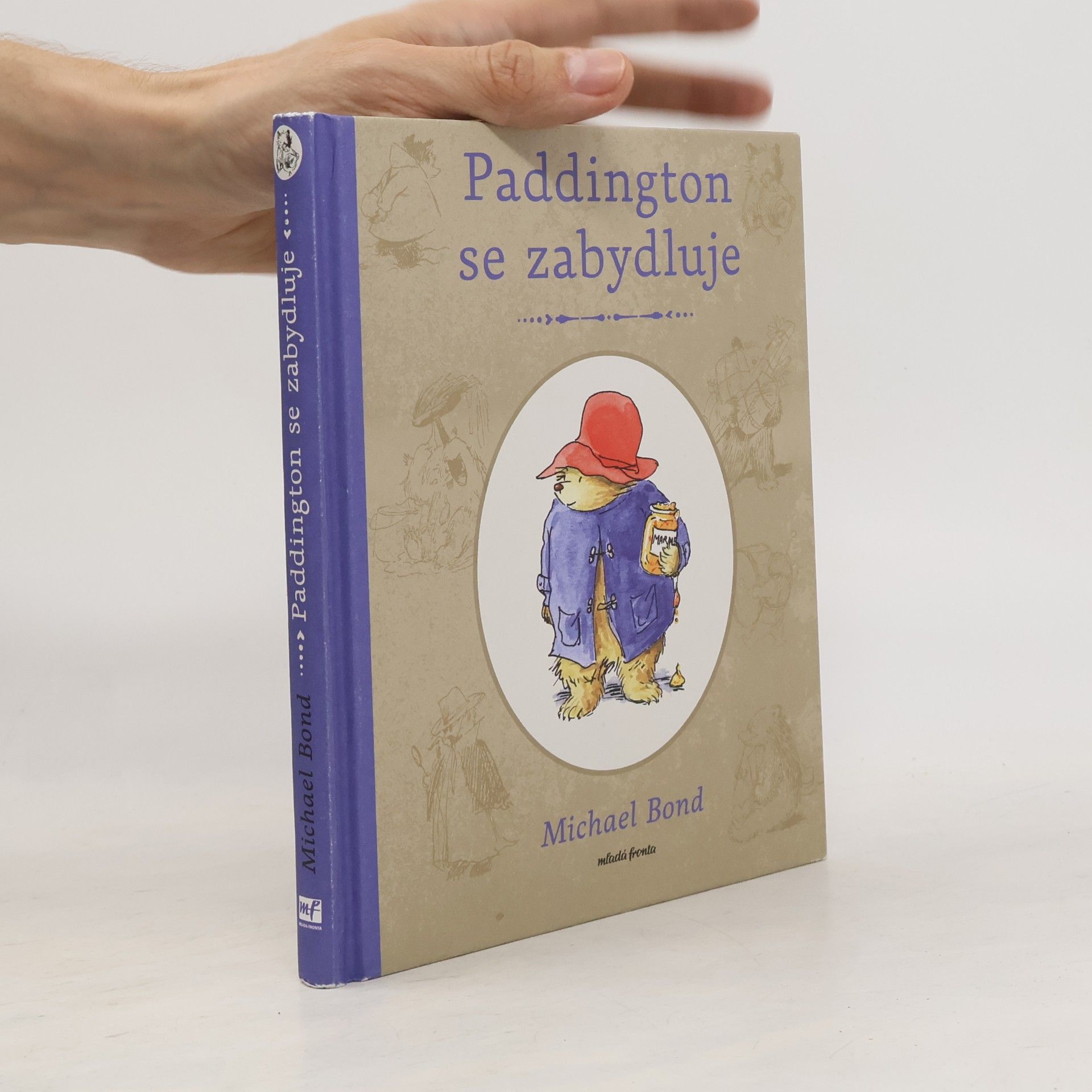 Michael Bond Paddington se zabydluje