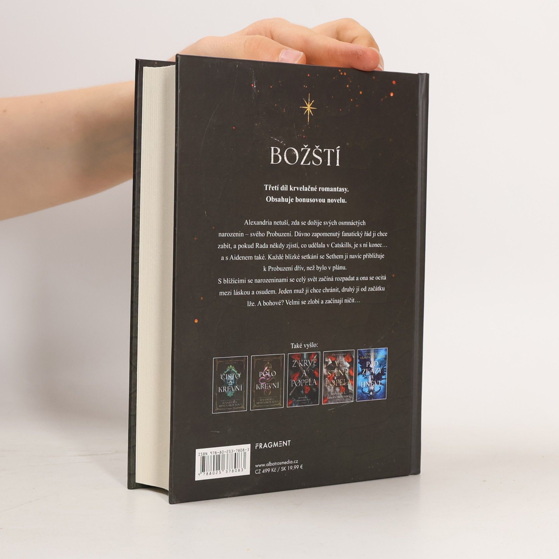 Jennifer Armentrout Božští