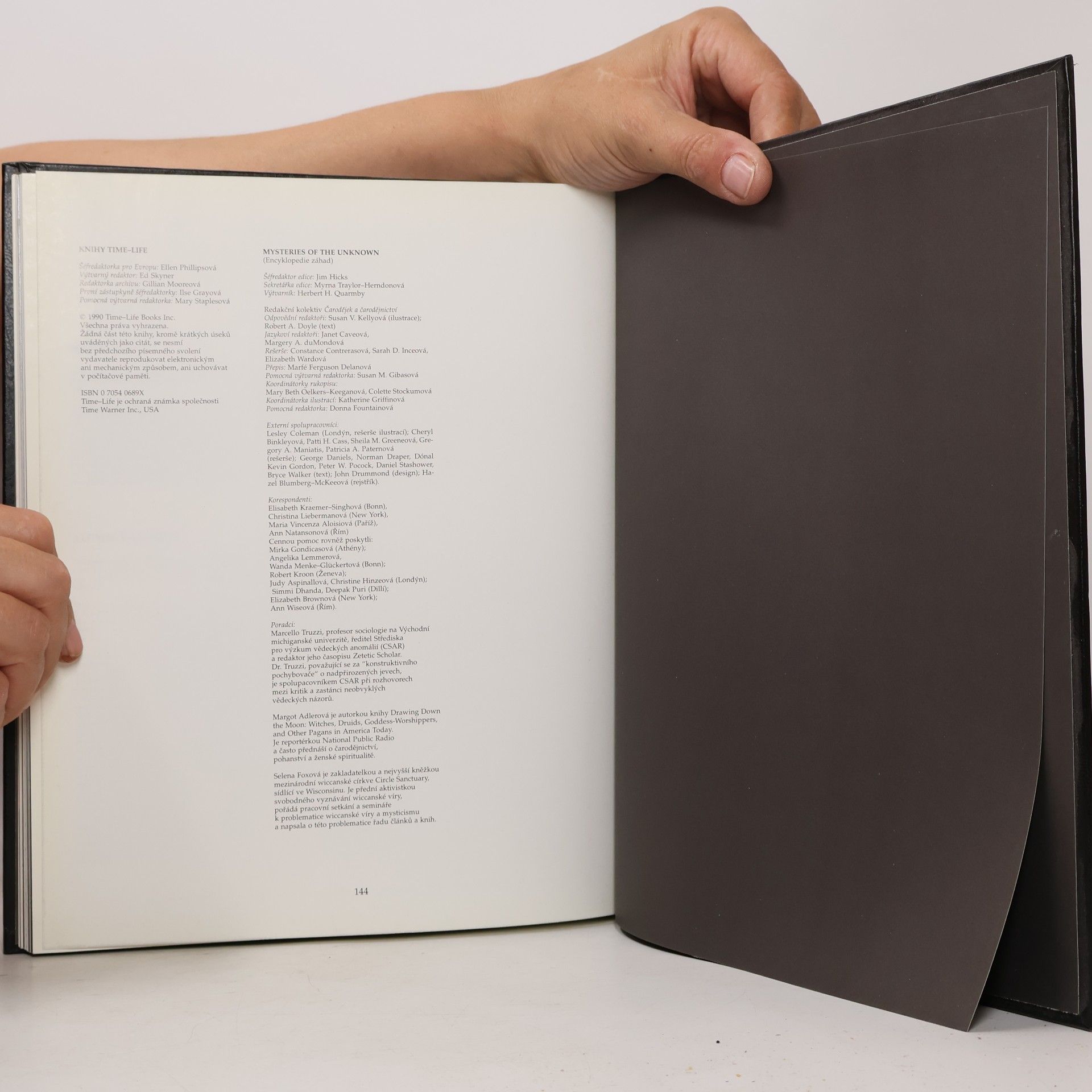 Collectif d'auteurs Čarodějky a čarodějnictví