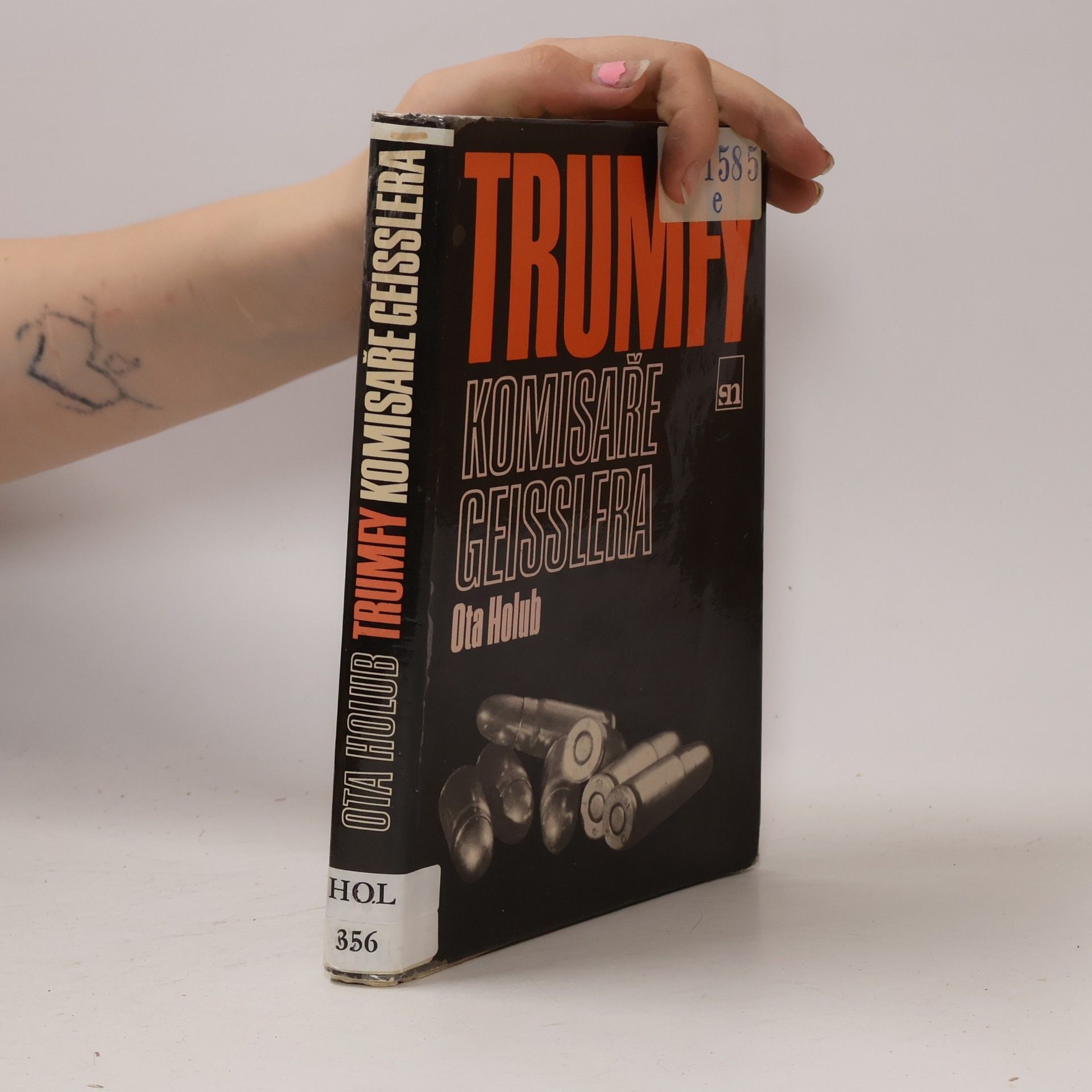 Ota Holub Trumfy komisaře Geisslera