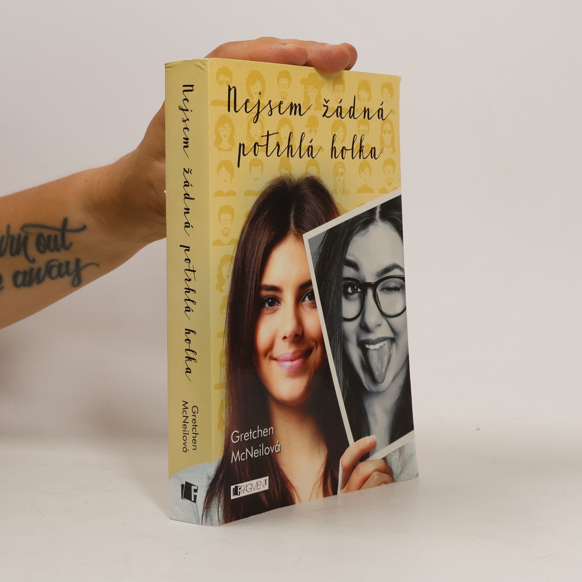 Gretchen McNeil Nejsem žádná potrhlá holka
