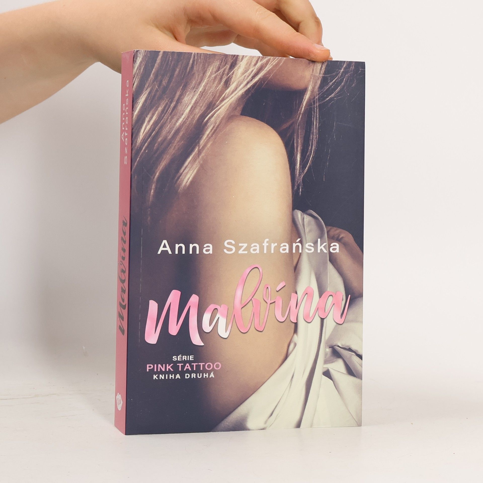 Anna Szafrańska Pink Tattoo 2, Malvína