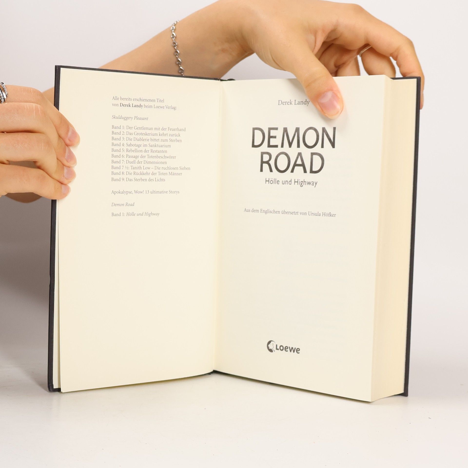 Derek Landy Demon Road 1