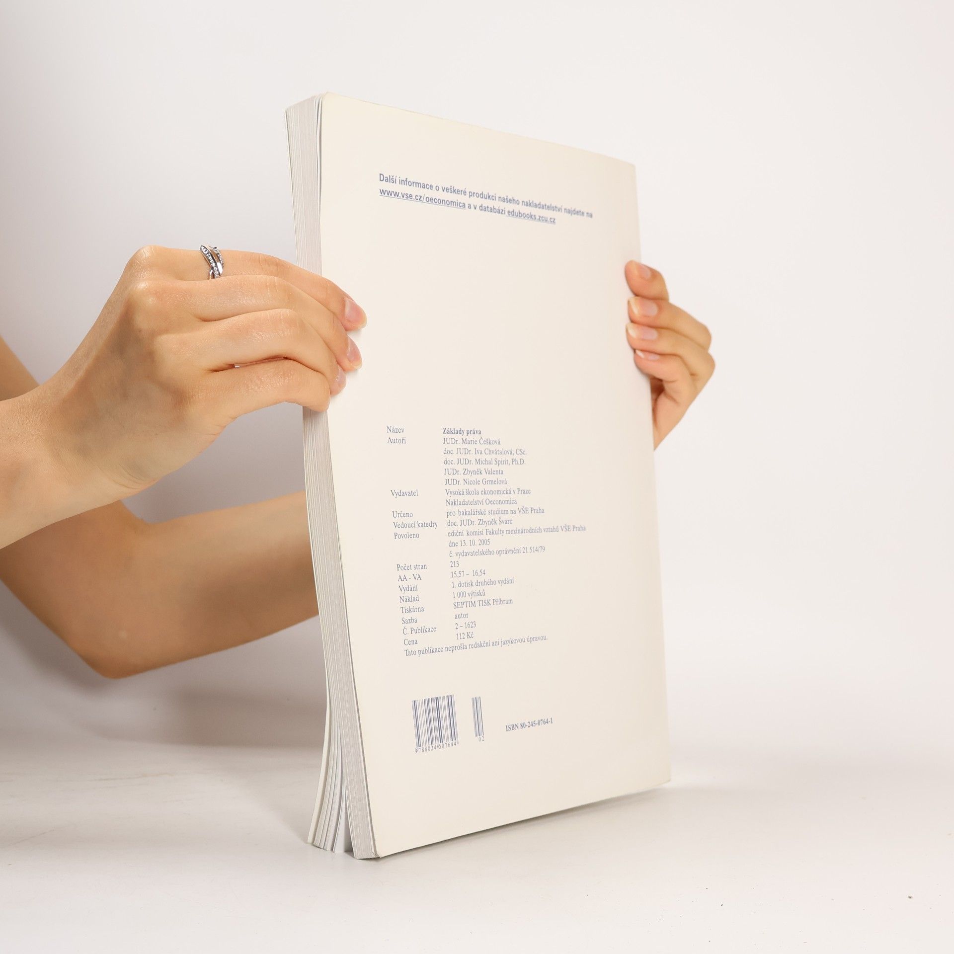 Collectif d'auteurs Základy práva