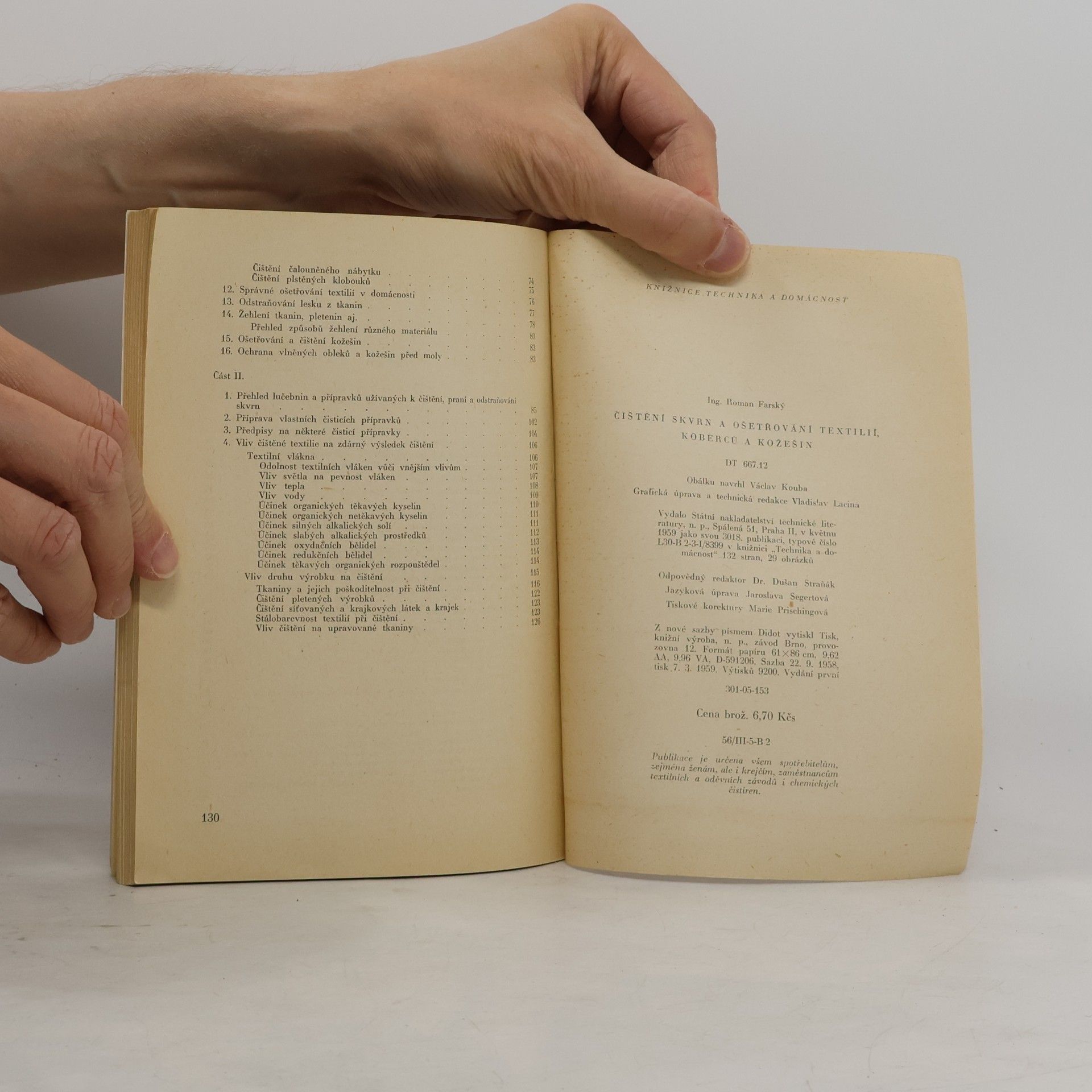 Roman Farský Čištění skvrn a ošetřování textilií, koberců a kožešin