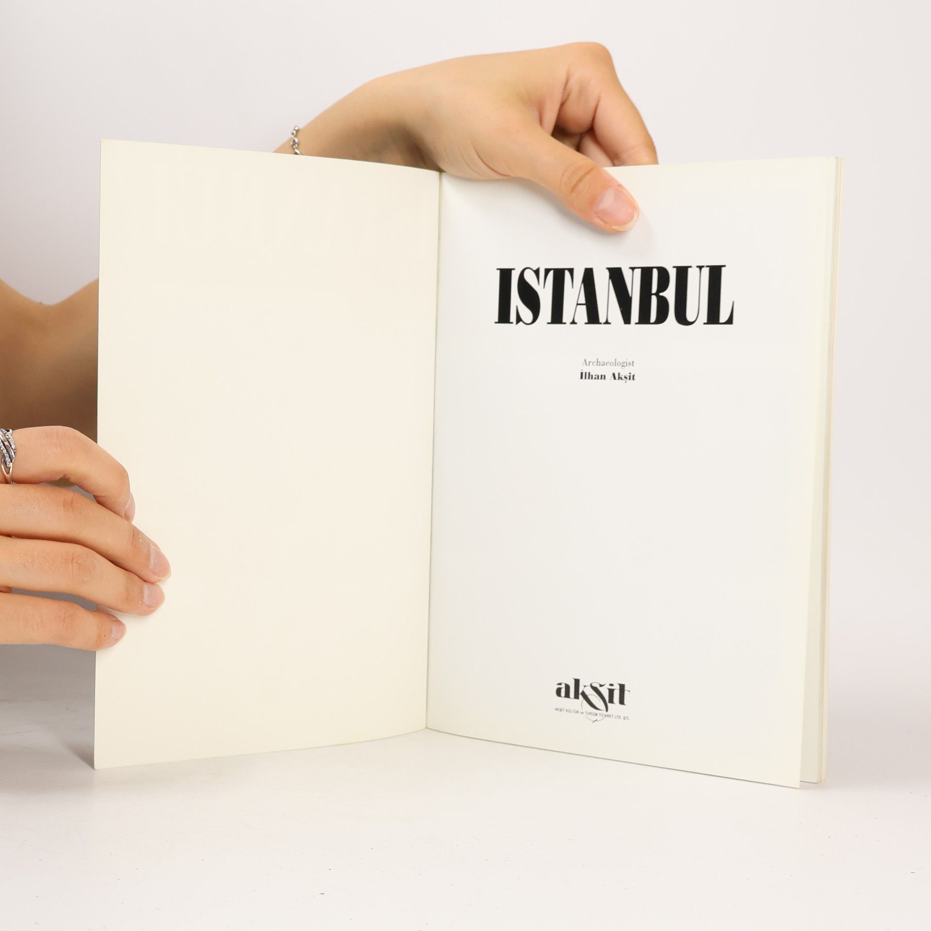 İlhan Akşit Istanbul