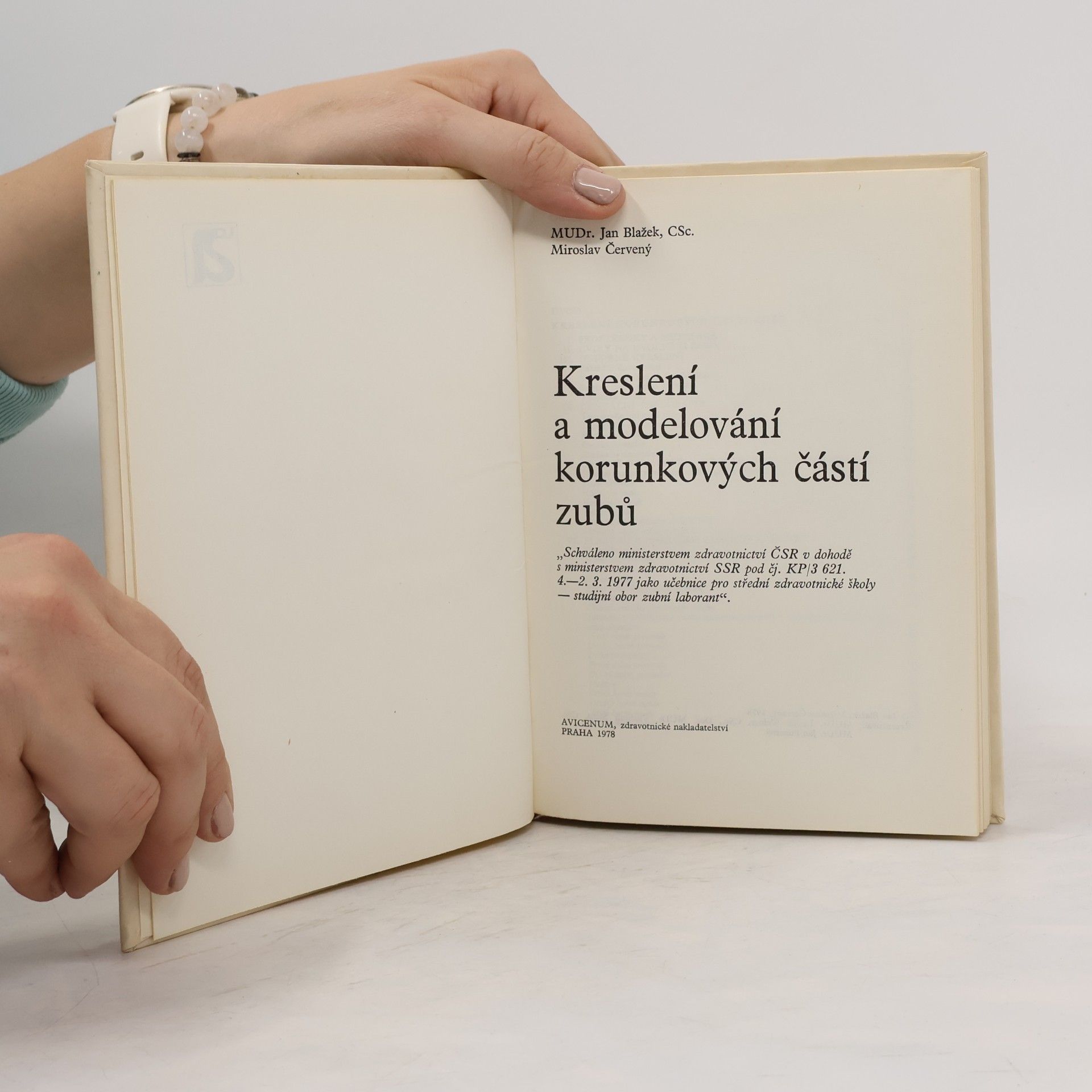Jan Blažek Kreslení a modelování korunkových částí zubů