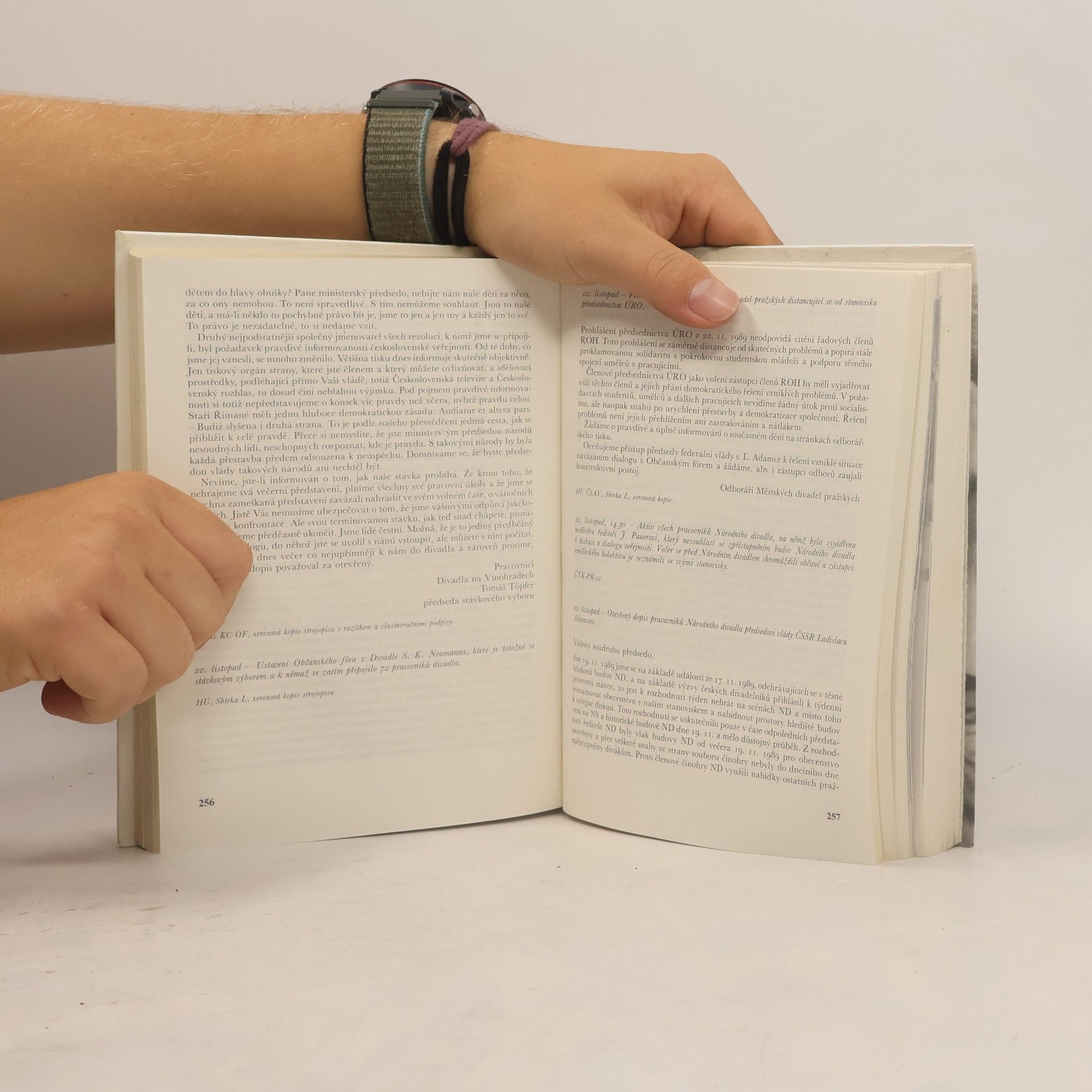 Milan Otáhal Deset pražských dnů : (17.-27. listopad 1989) : dokumentace