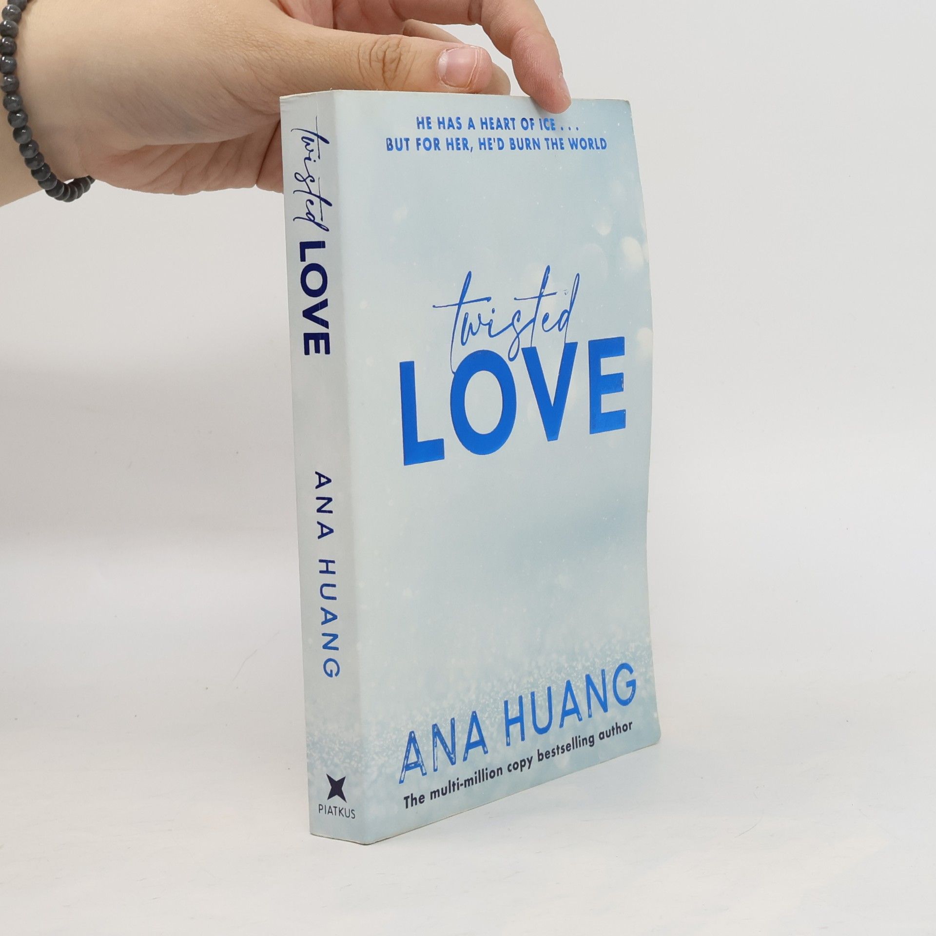 Ana Huang Twisted love. Twisted book one