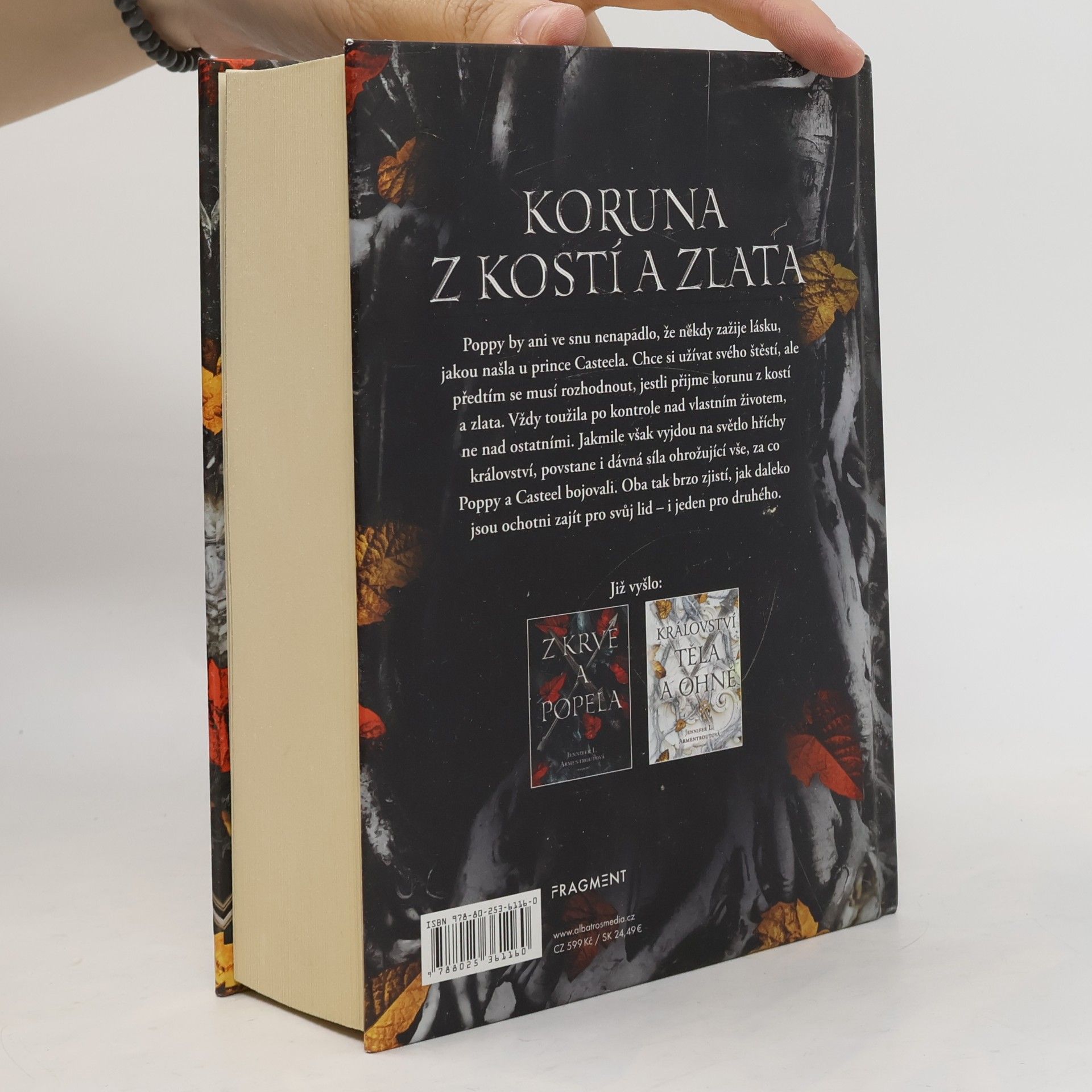 Jennifer Armentrout Koruna z kostí a zlata