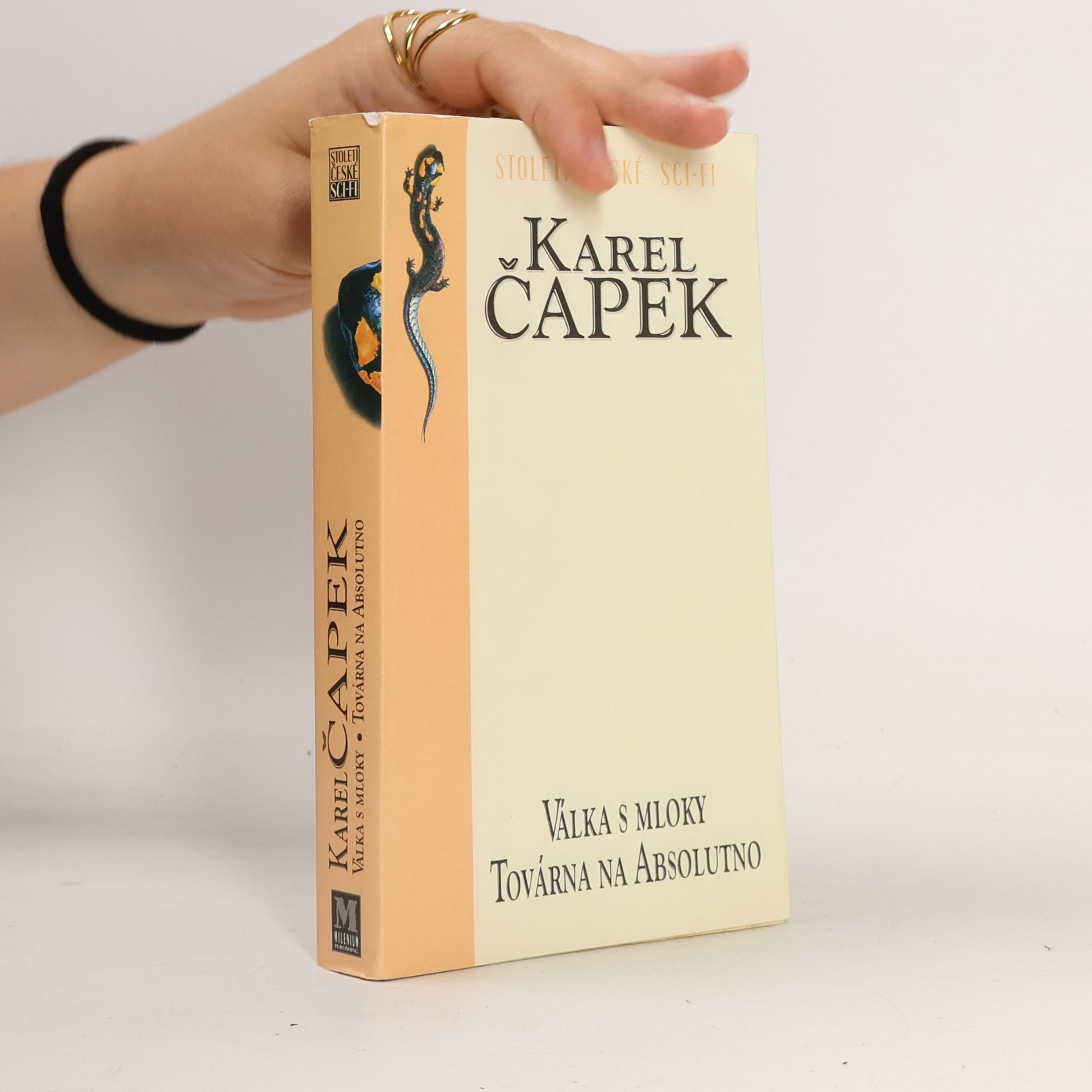 Karel Čapek Válka s mloky. Továrna na absolutno. (1 svazek)
