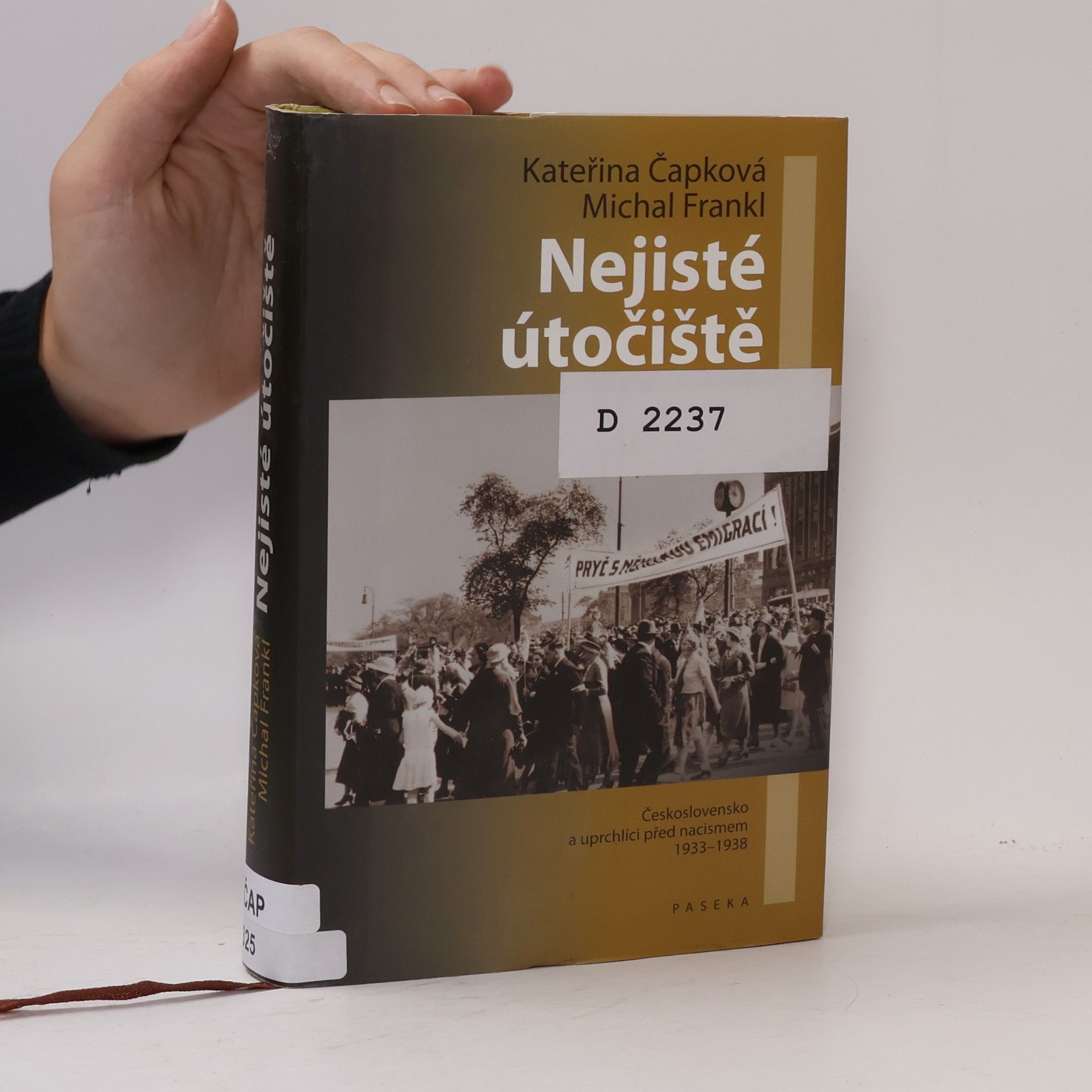 Michal Frankl Nejisté útočiště