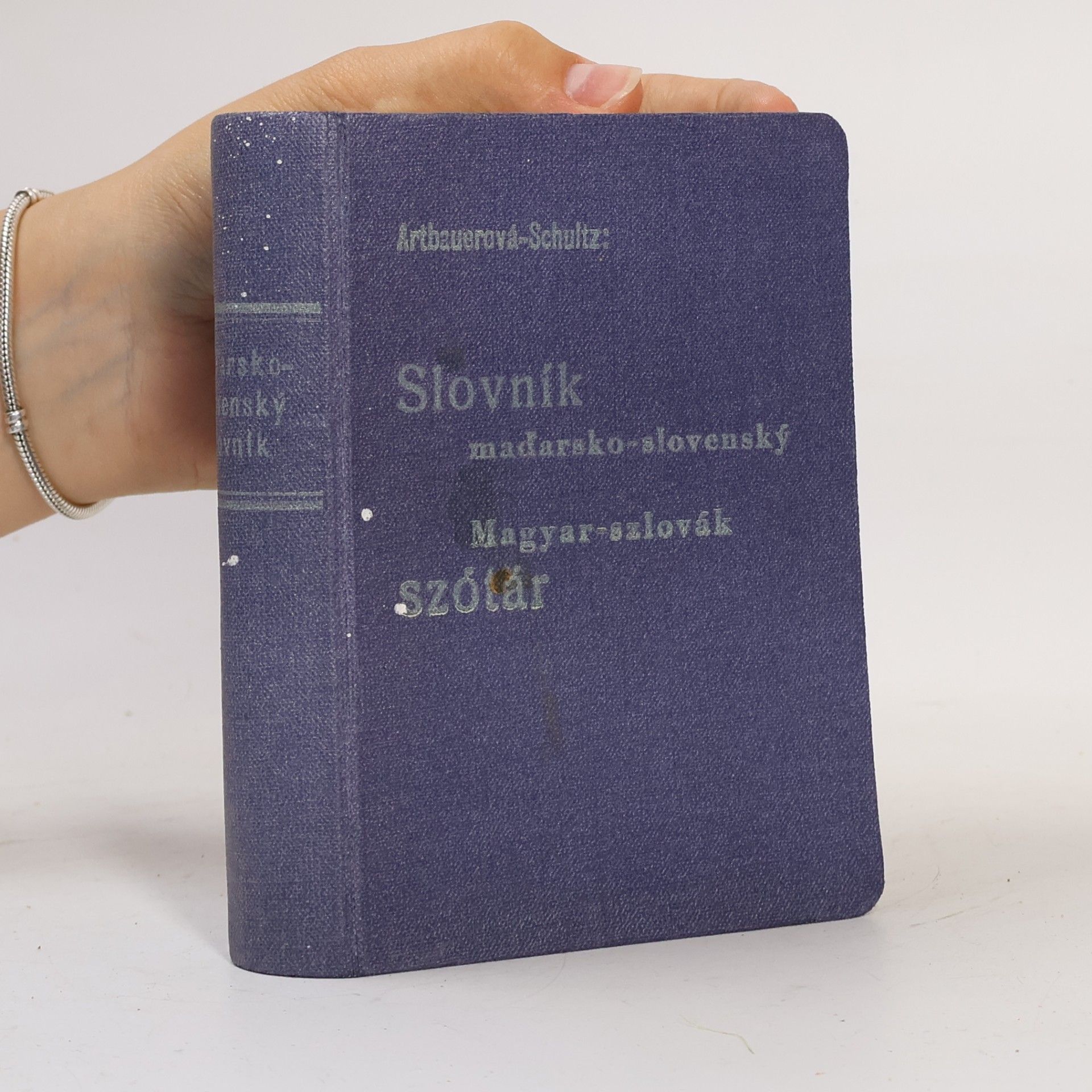 Ján Schultz Magyar-szlovák szótár. Slovník maďarsko-slovenský