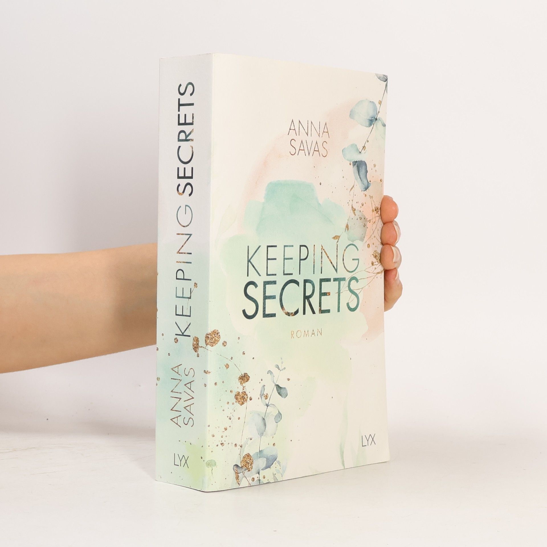 Anna Savas Keeping secrets